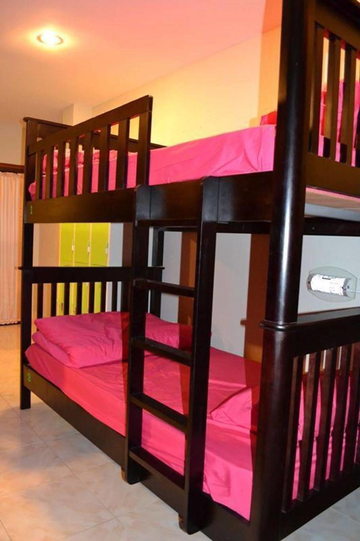 Hostel Baan Smile Place *