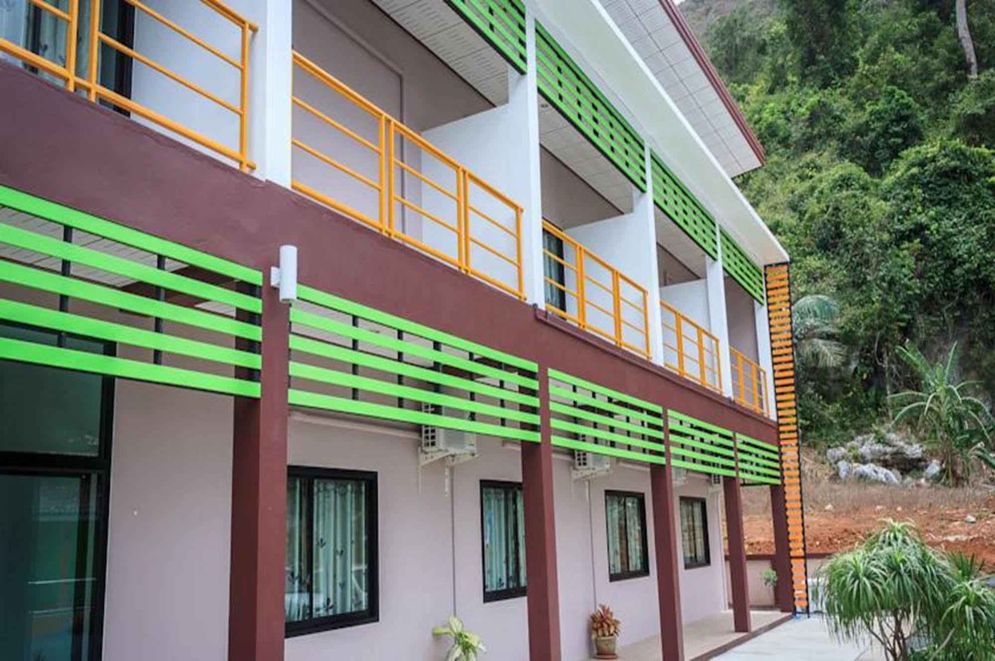 Resort Chaison Hill 2*
