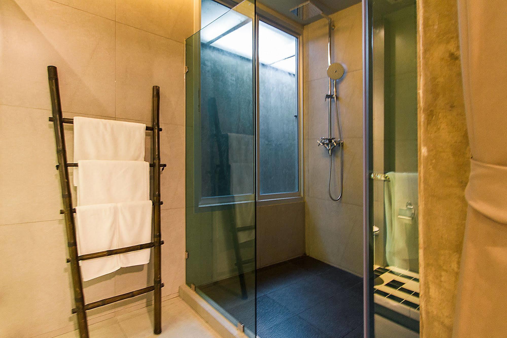 Kroque Boutique & Bistro Hotel 3*