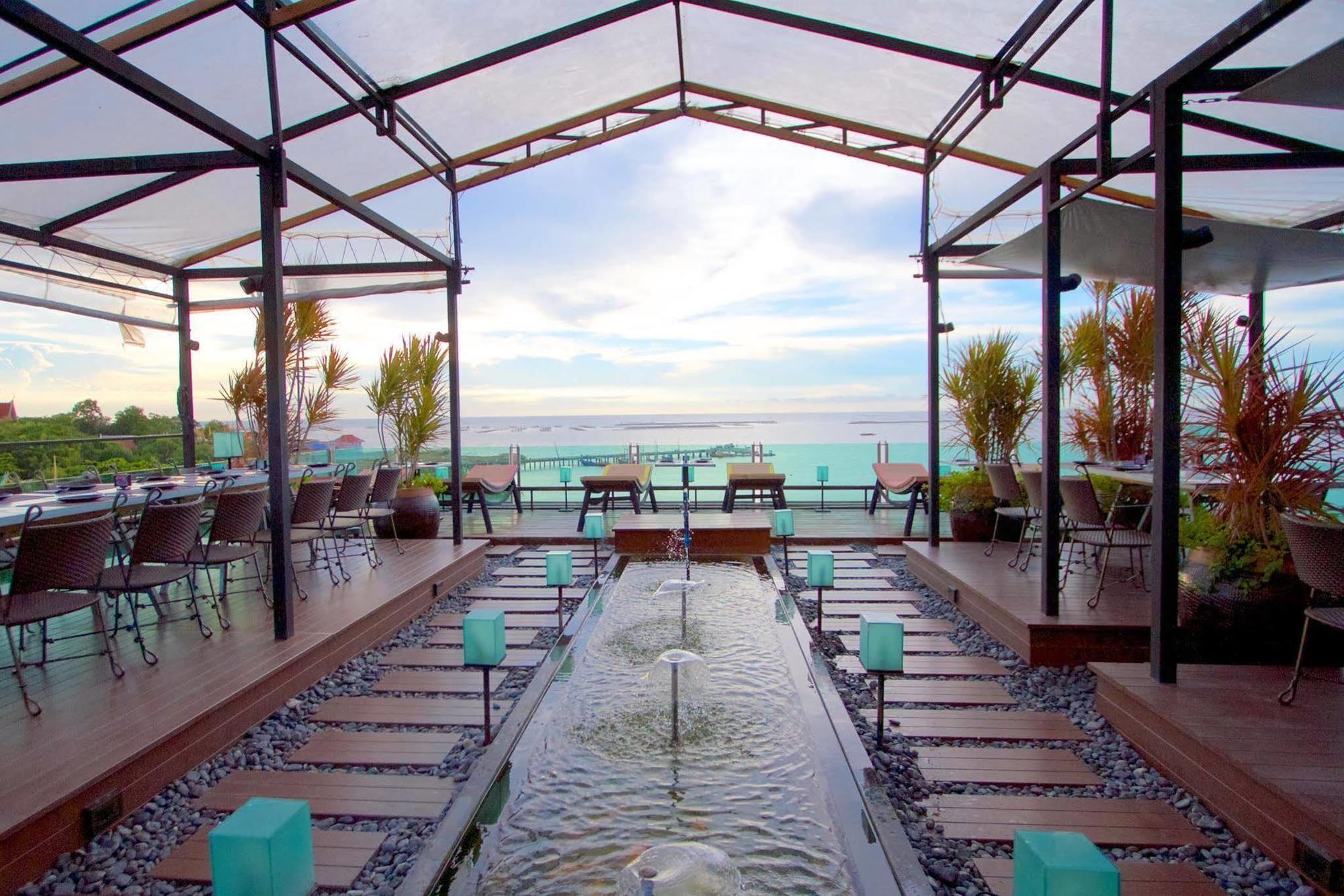 Kroque Boutique & Bistro Hotel