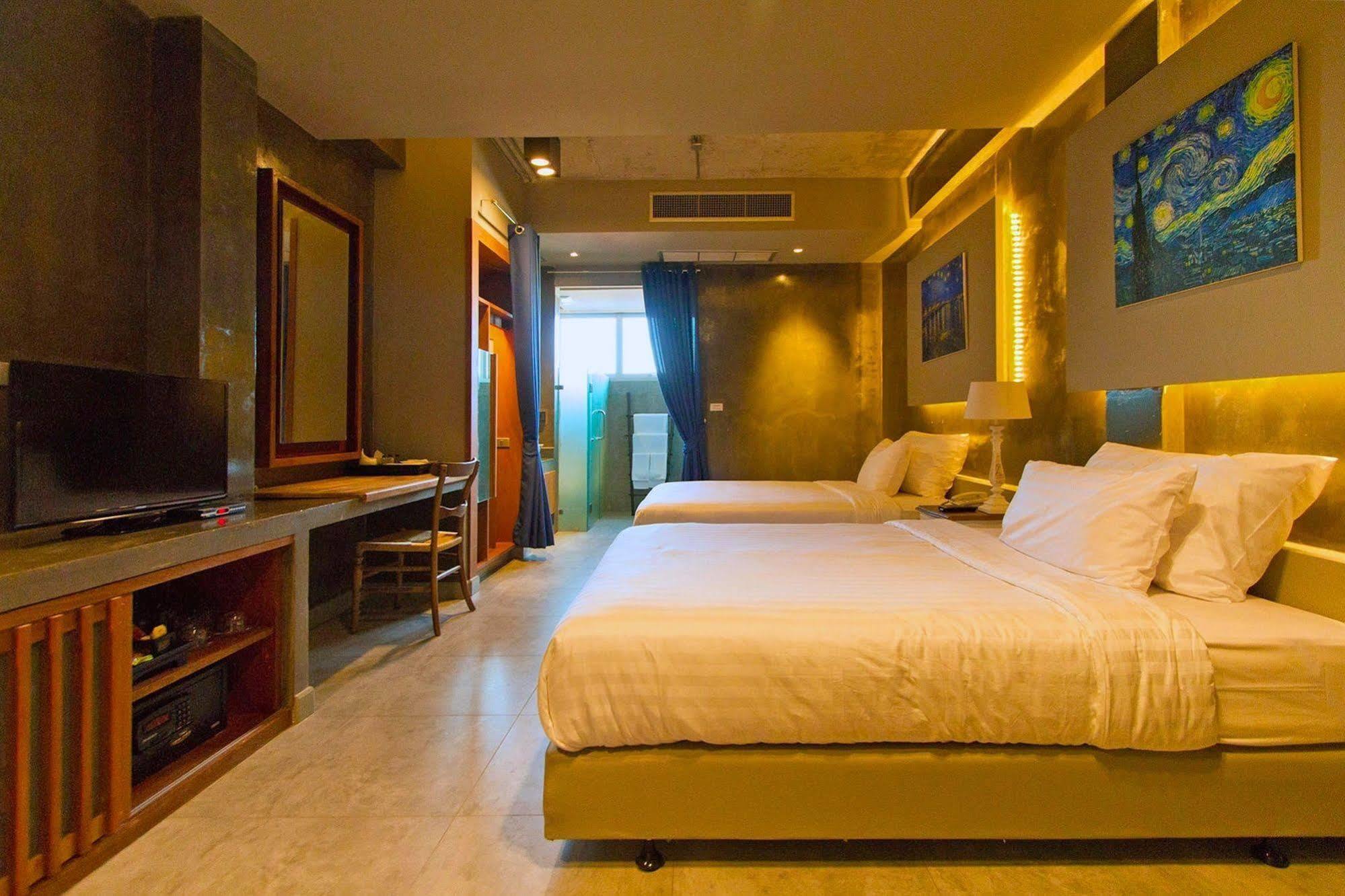 Kroque Boutique & Bistro Hotel Ang Sila
