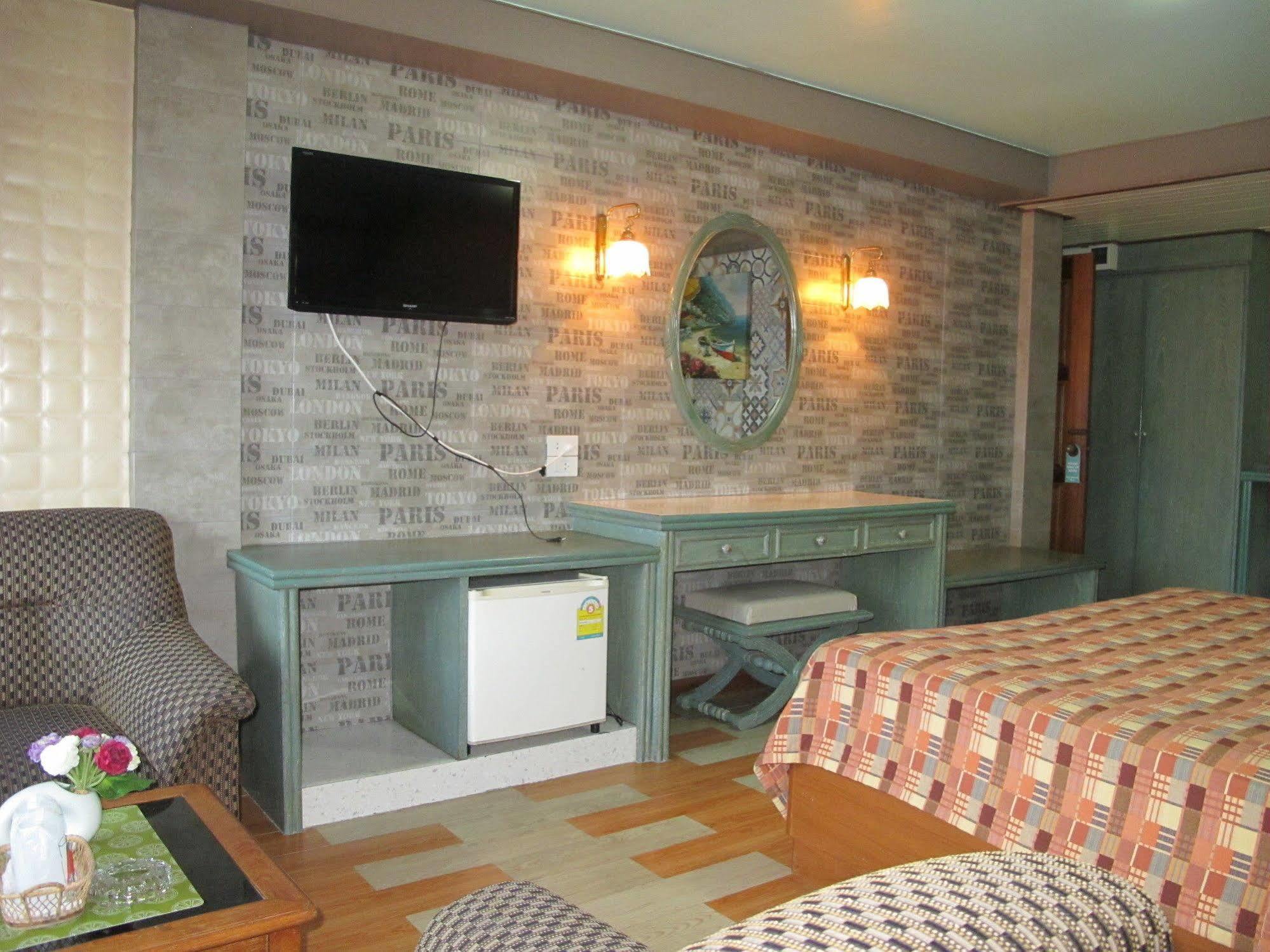 Hotel Wandee House Jomtien 2*