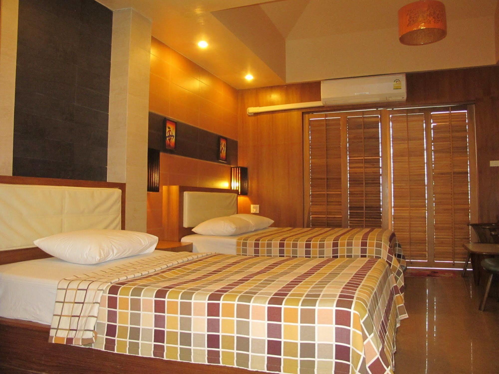 Hotel Wandee House Jomtien 2*