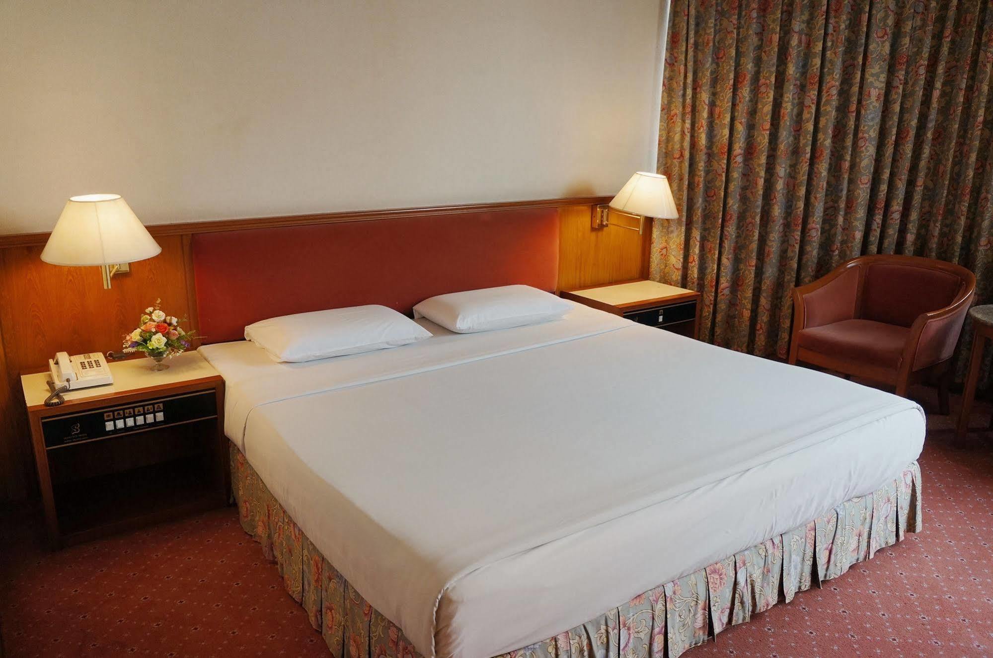 Siam Center Hotel 3*