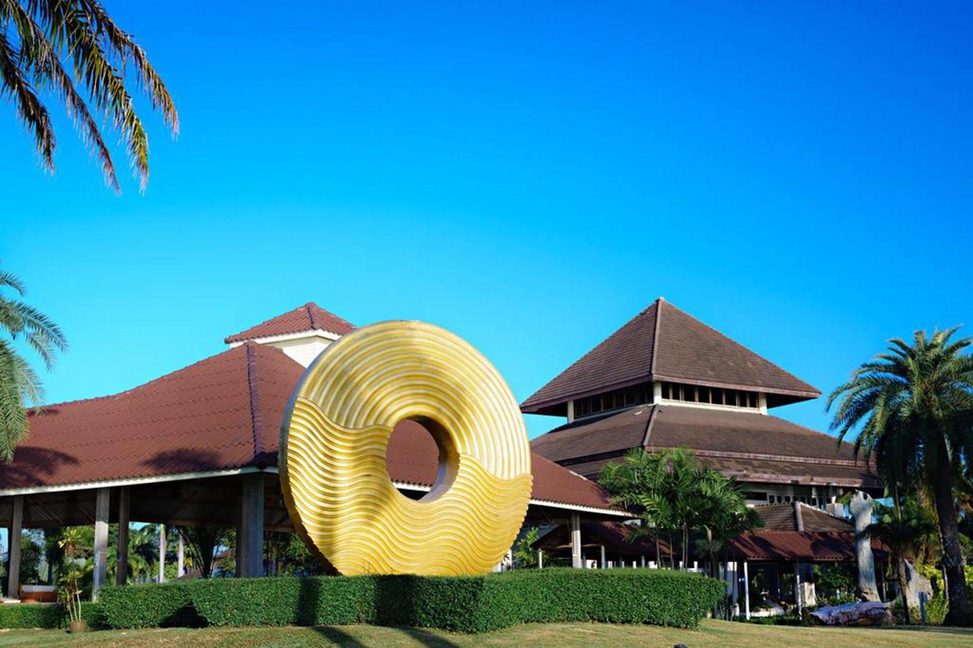 Rockgarden Resort Mae Phim