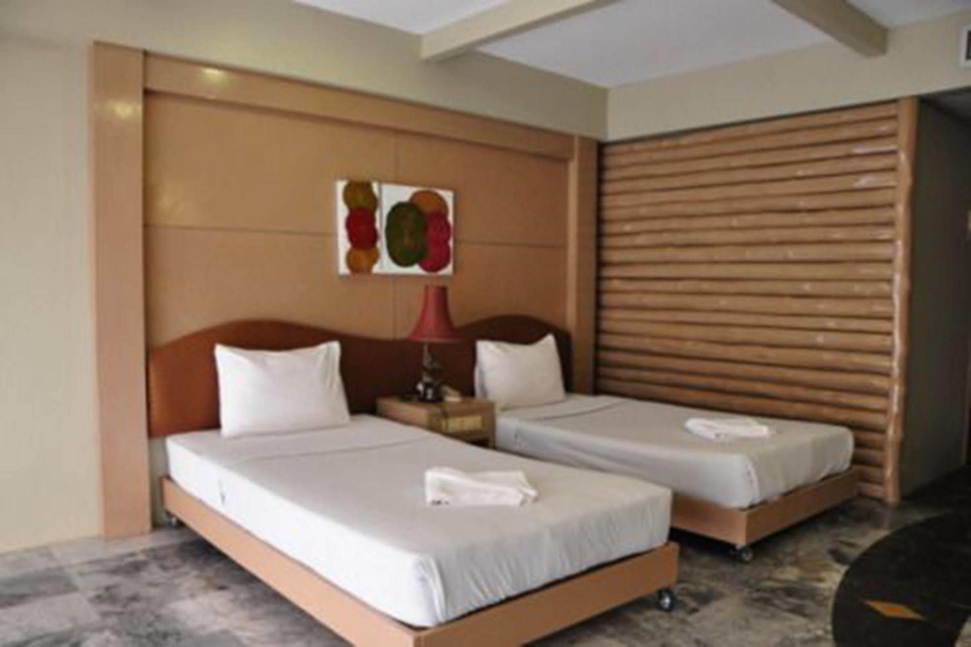 Rockgarden Resort Mae Phim