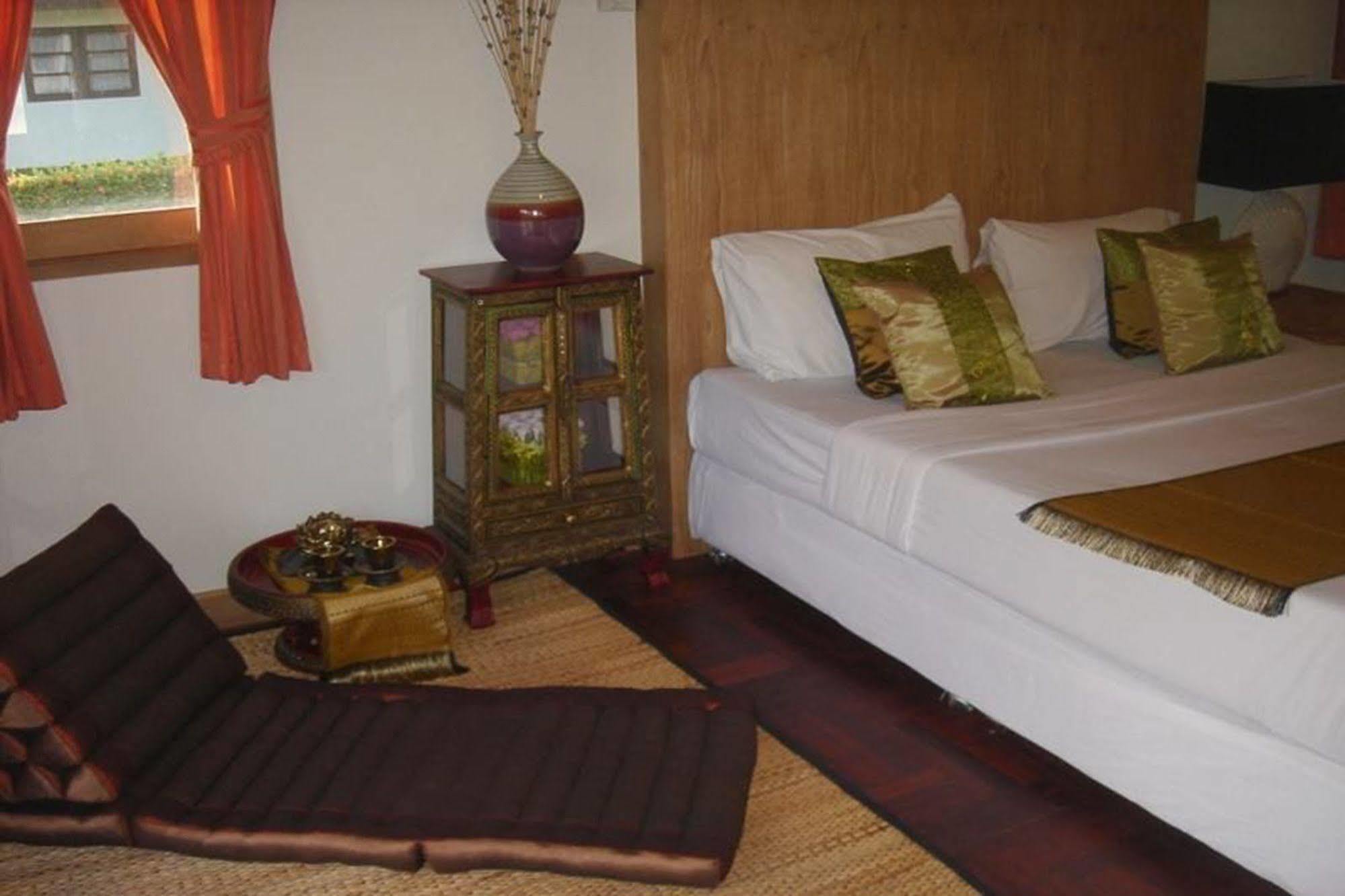 Rockgarden Resort Mae Phim
