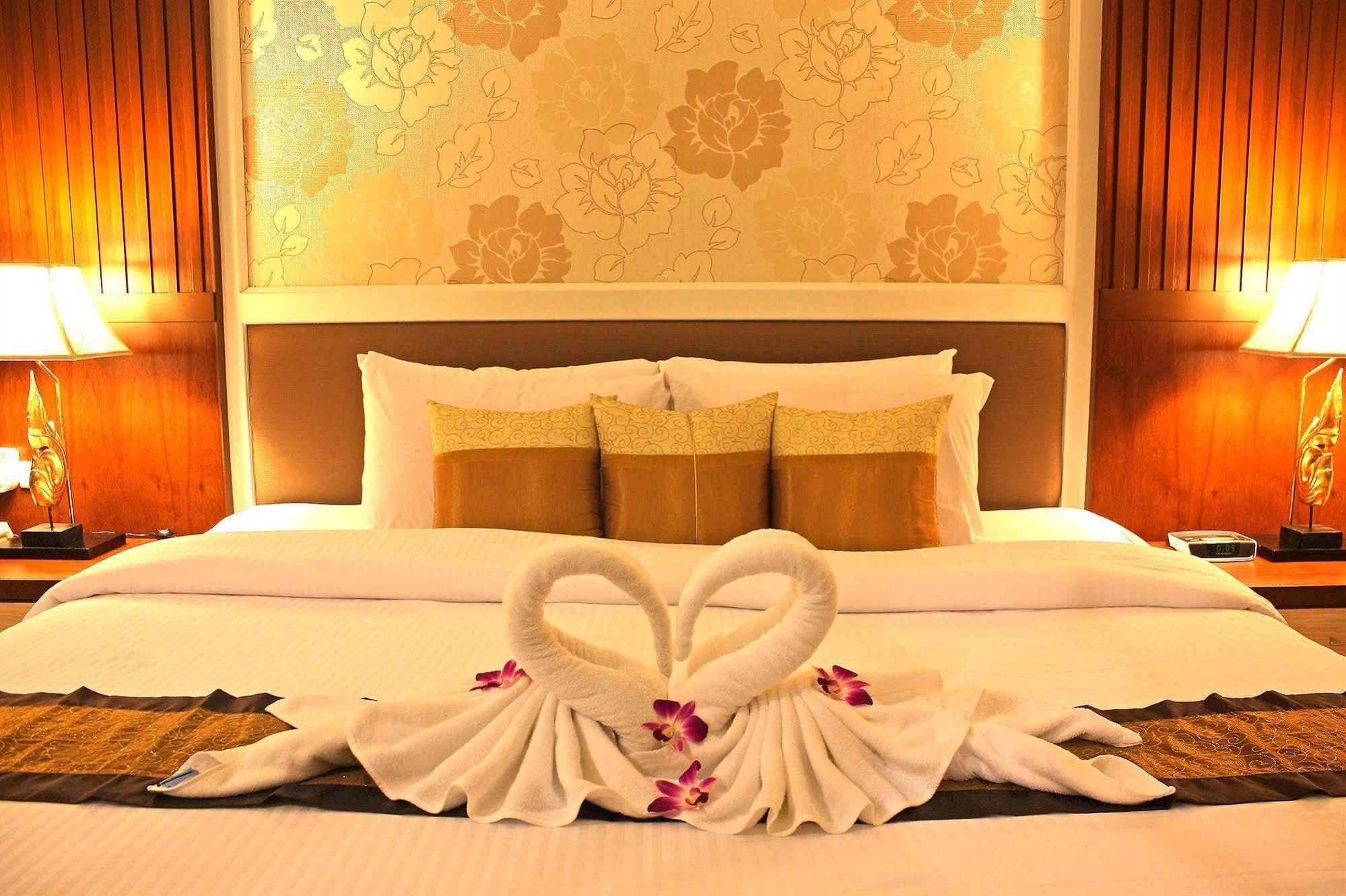 Resort Thai Thani Pool 4*