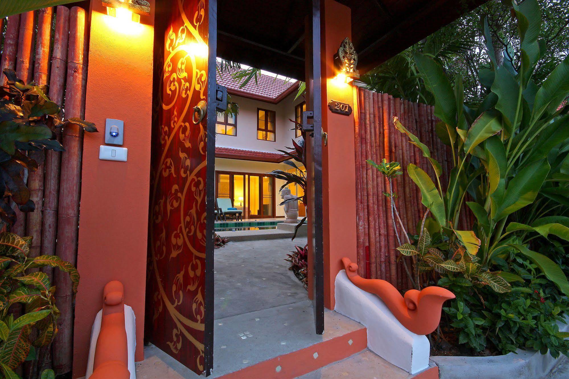 Resort Thai Thani Pool 4*