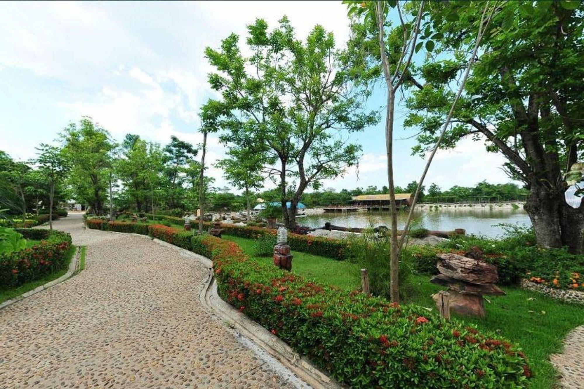 Chart Trip Resort Nakhon Ratchasima