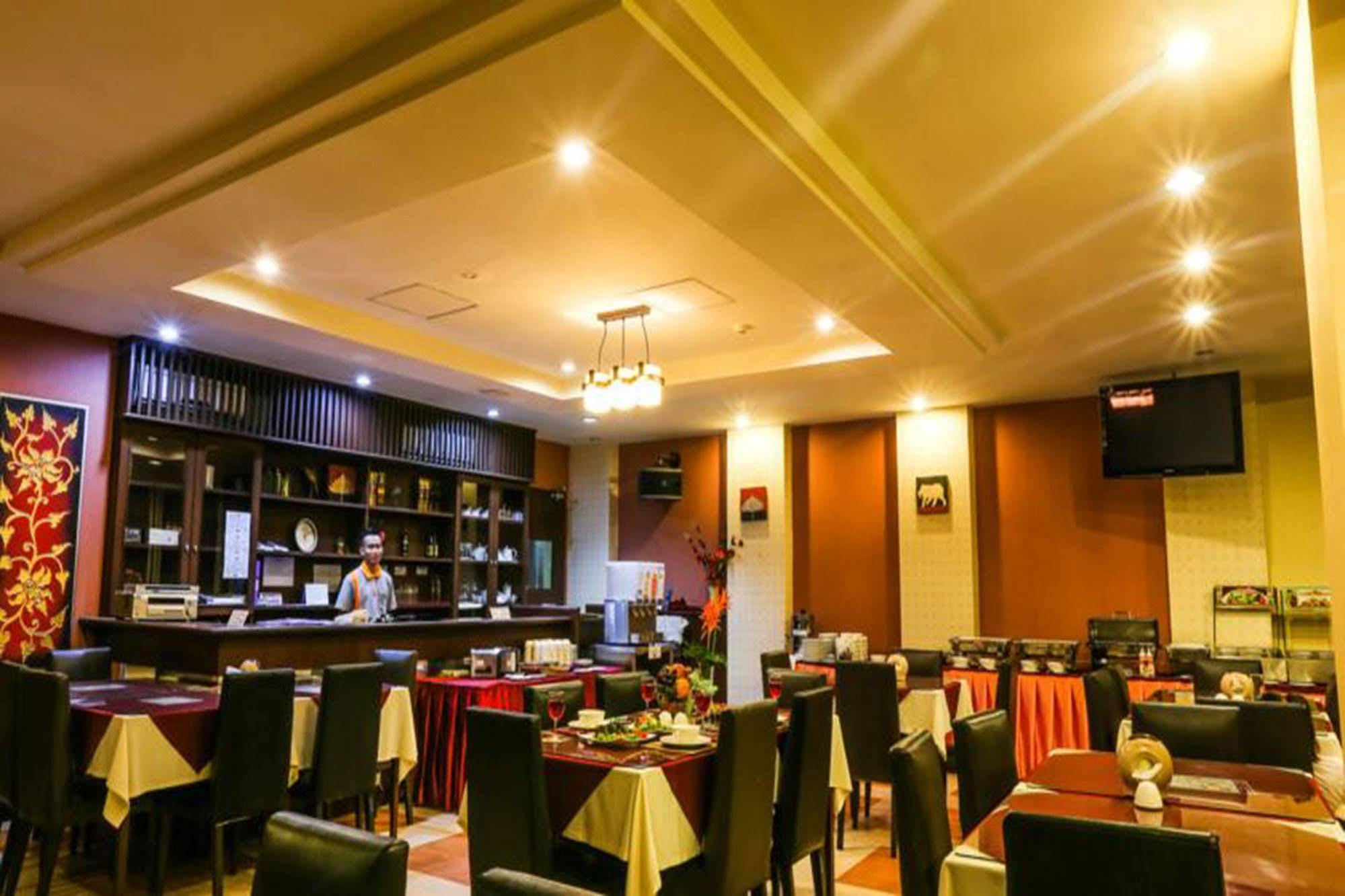 Hotel Madina Rayong