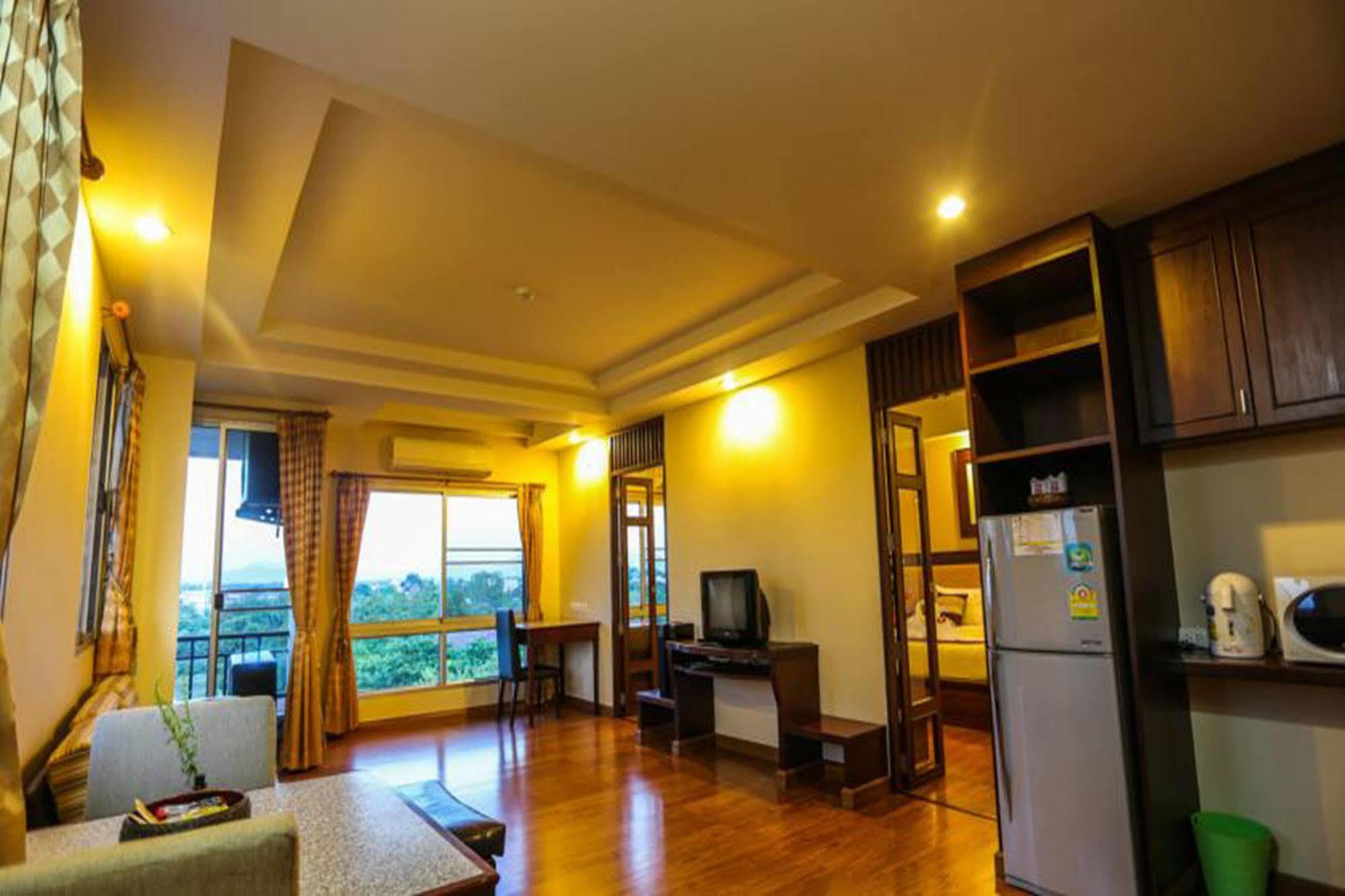 Hotel Madina Rayong