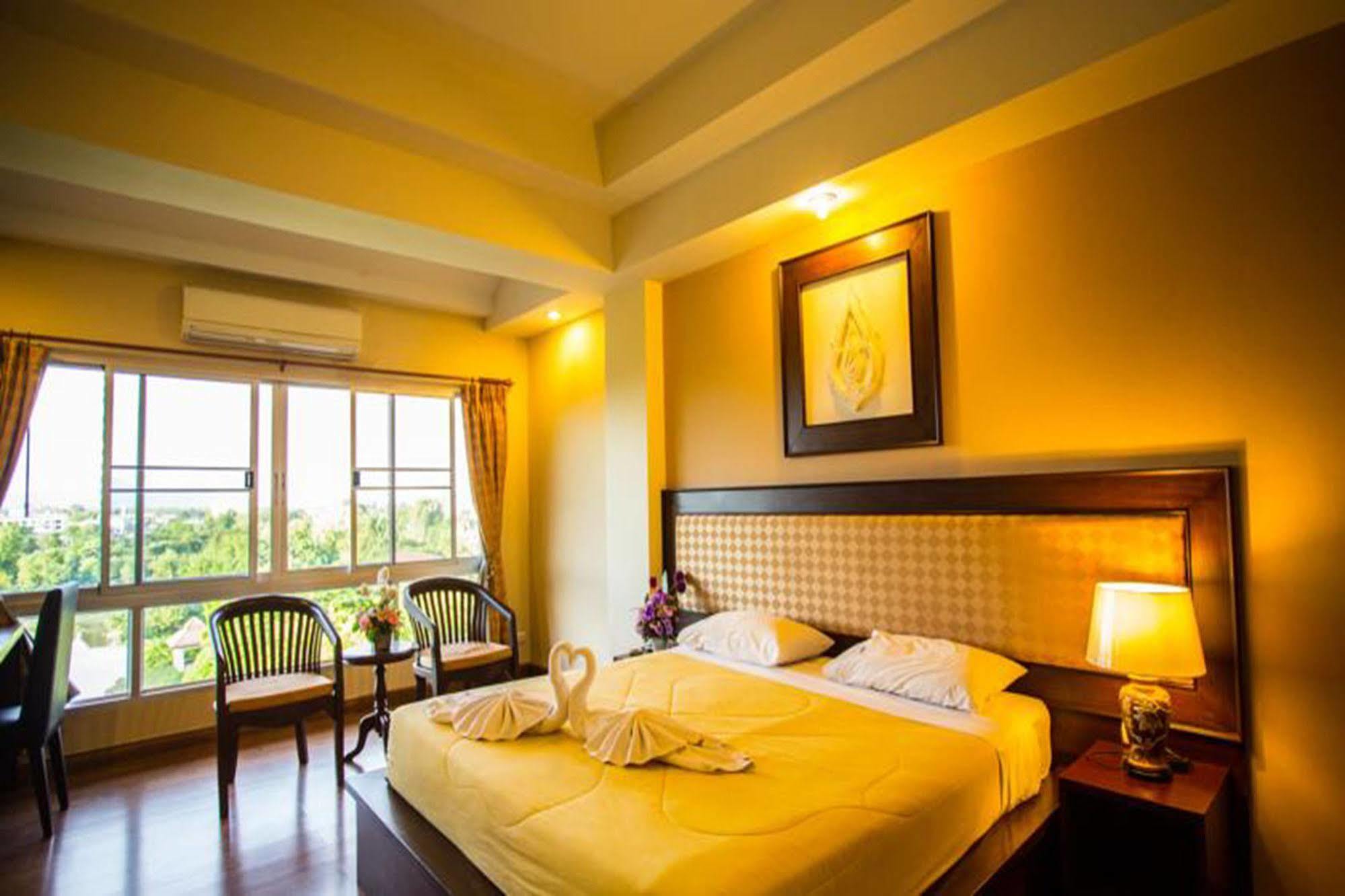 Hotel Madina Rayong