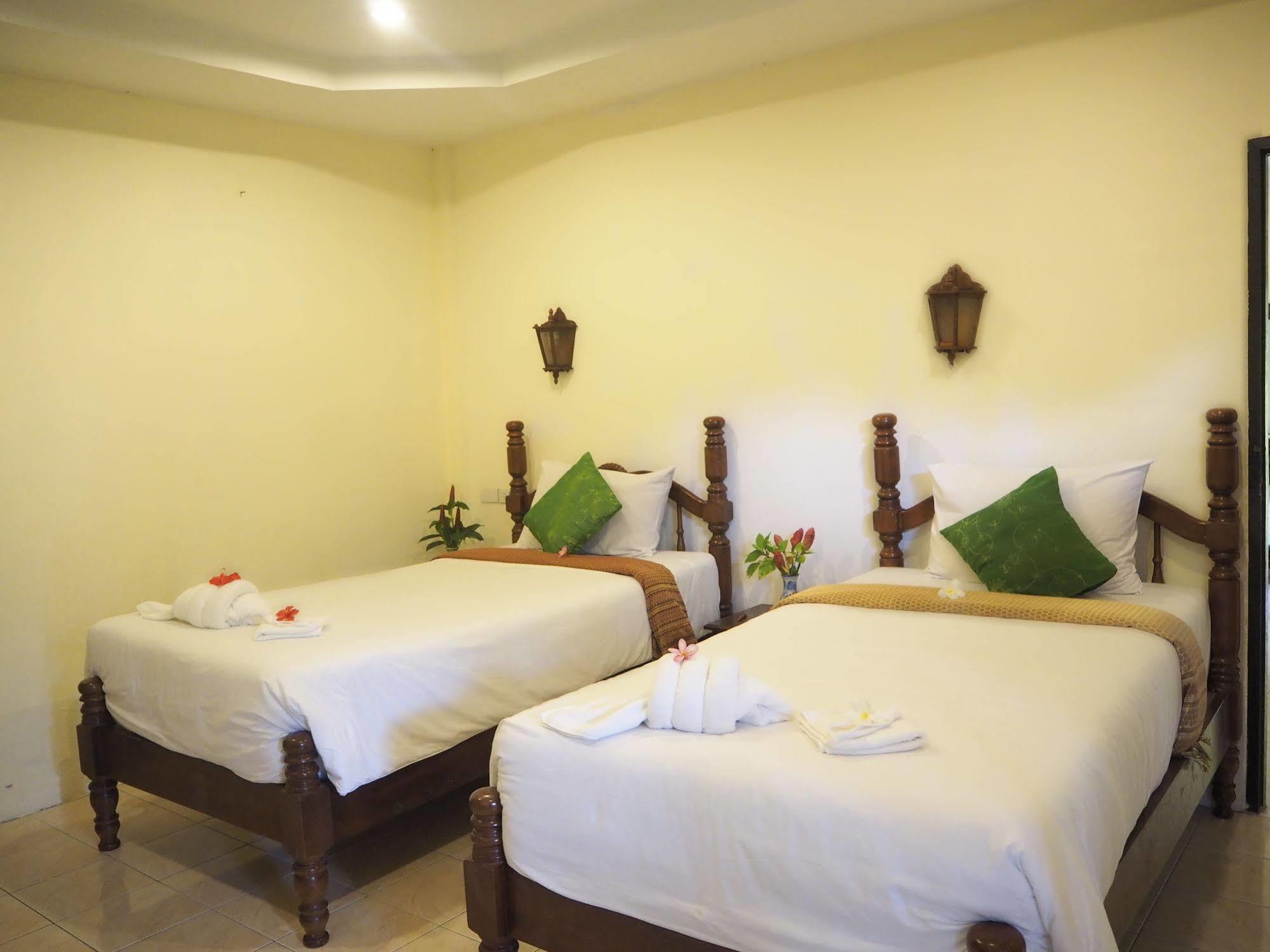 Euro Lanta White Rock Koh Lanta
