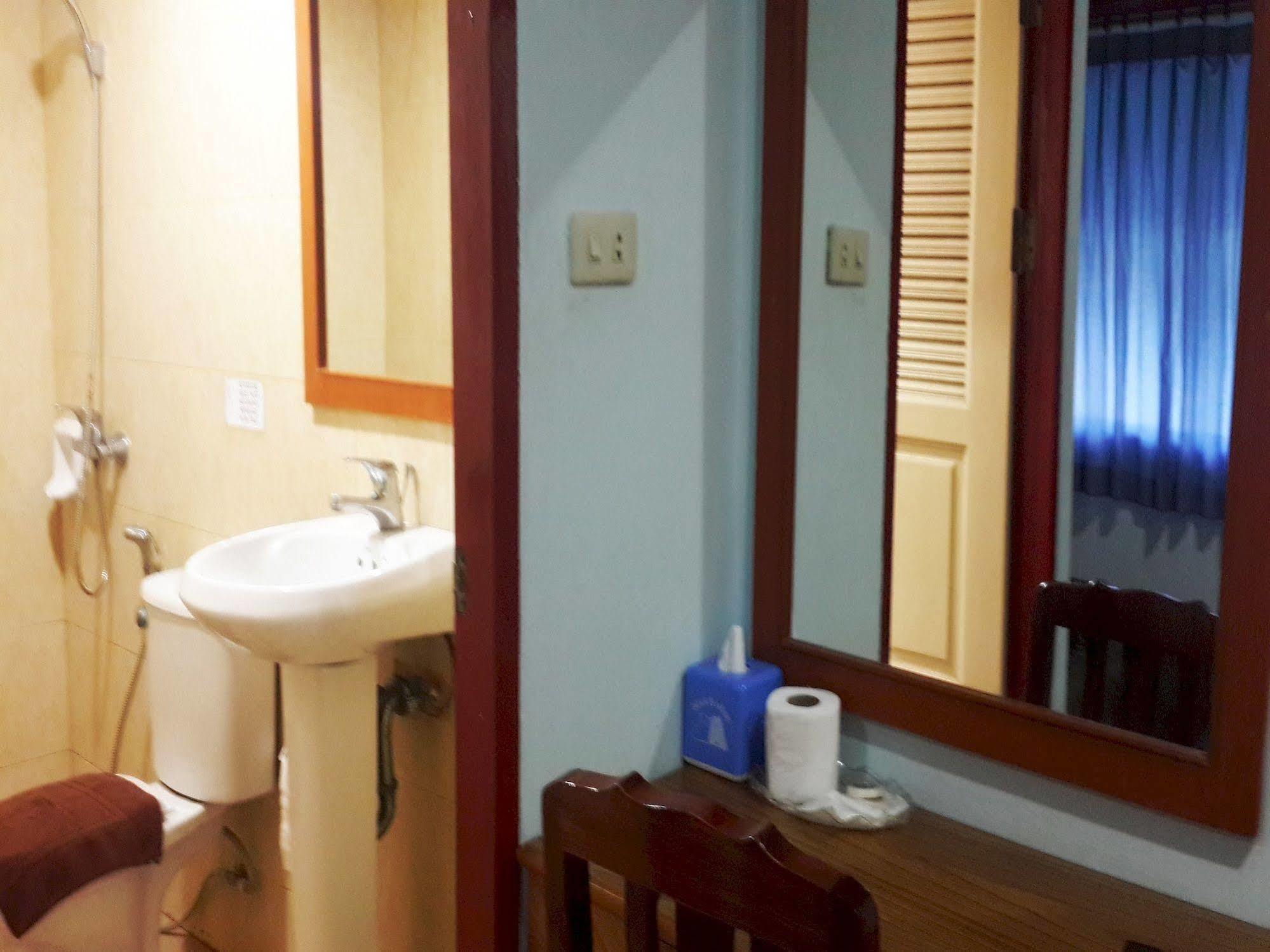 Silla Hostel *