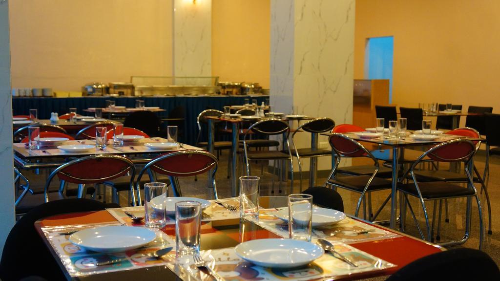 Hotel J Two S Pratunam Banguecoque