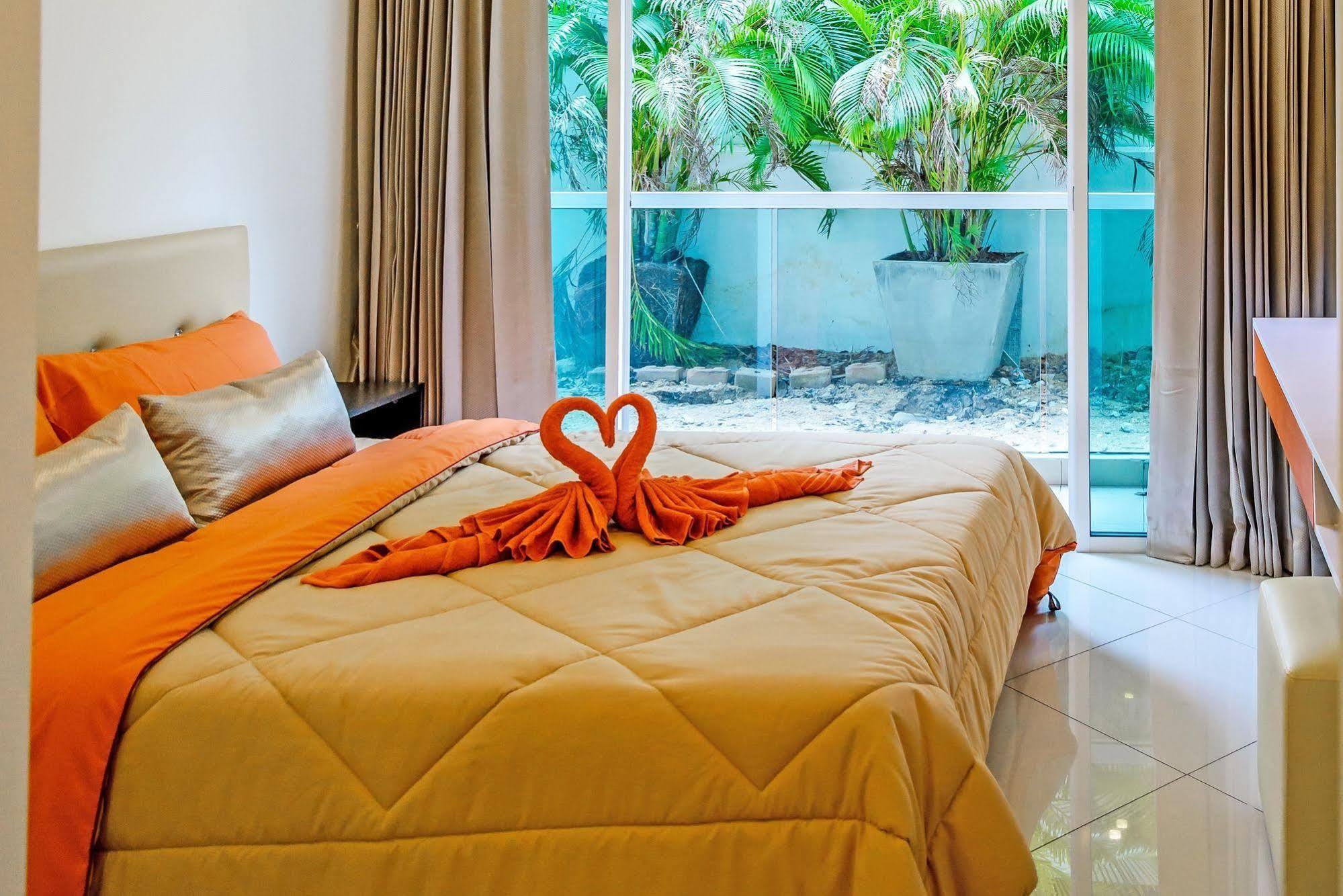 Art On The Hill By Sunny Rentals Apartment Pattaya