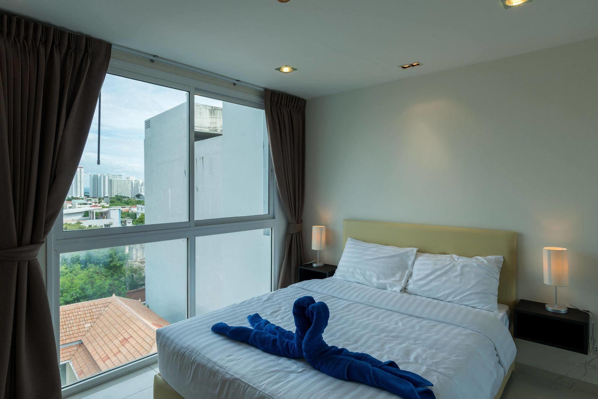 Art On The Hill By Sunny Rentals * Pattaya