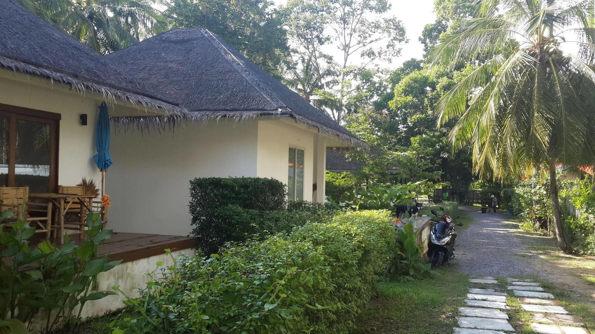 Gulaytu Guest house Lipa Noi