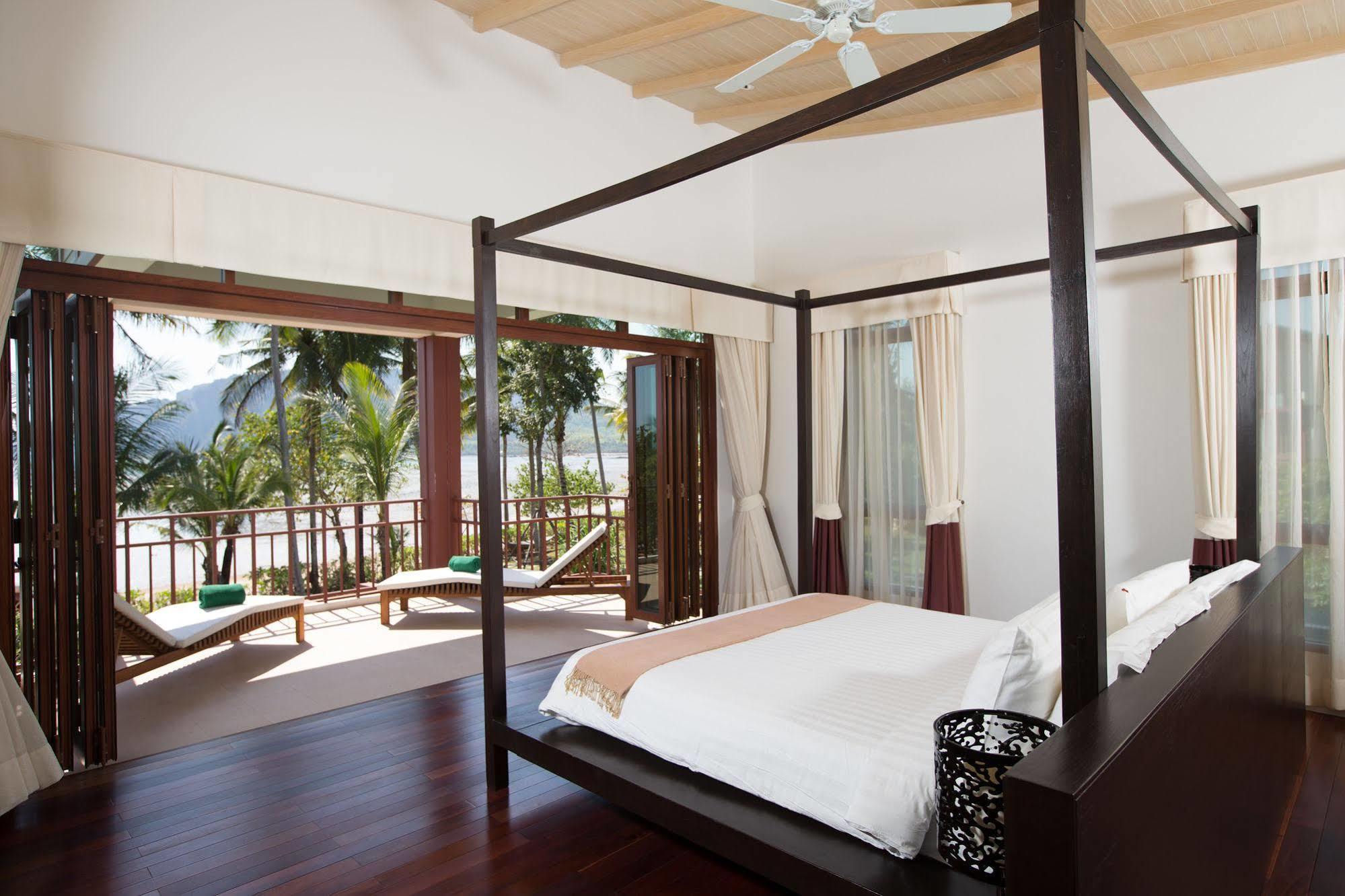 Villa Amatapura Beachfront 1, Sha Certified Ao Nam Mao