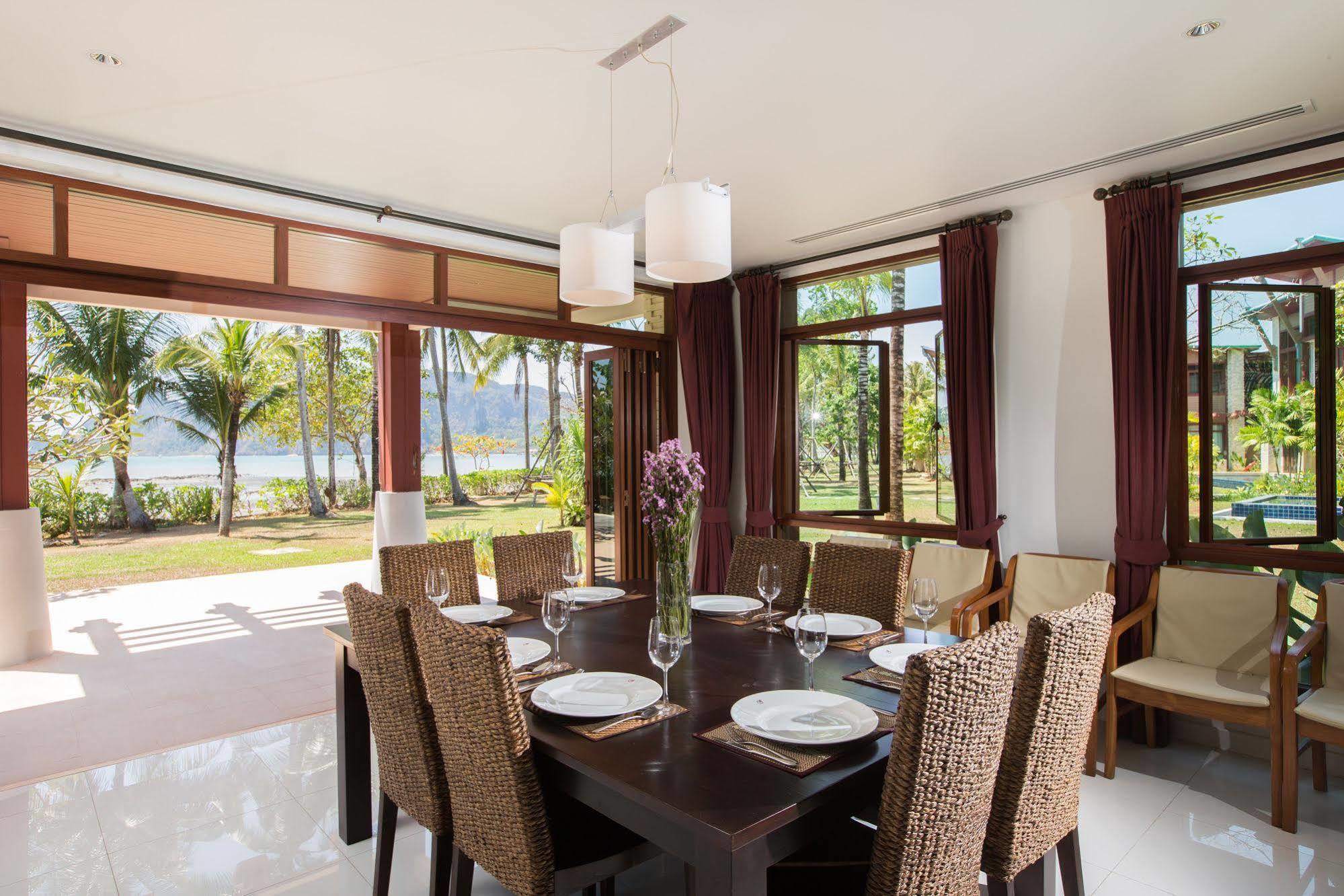 Amatapura Beachfront 1, Sha Certified Villa *