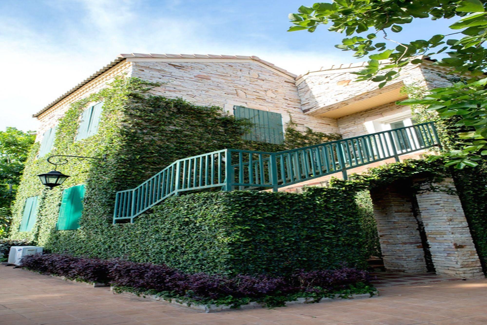 Chateau De Khaoyai &