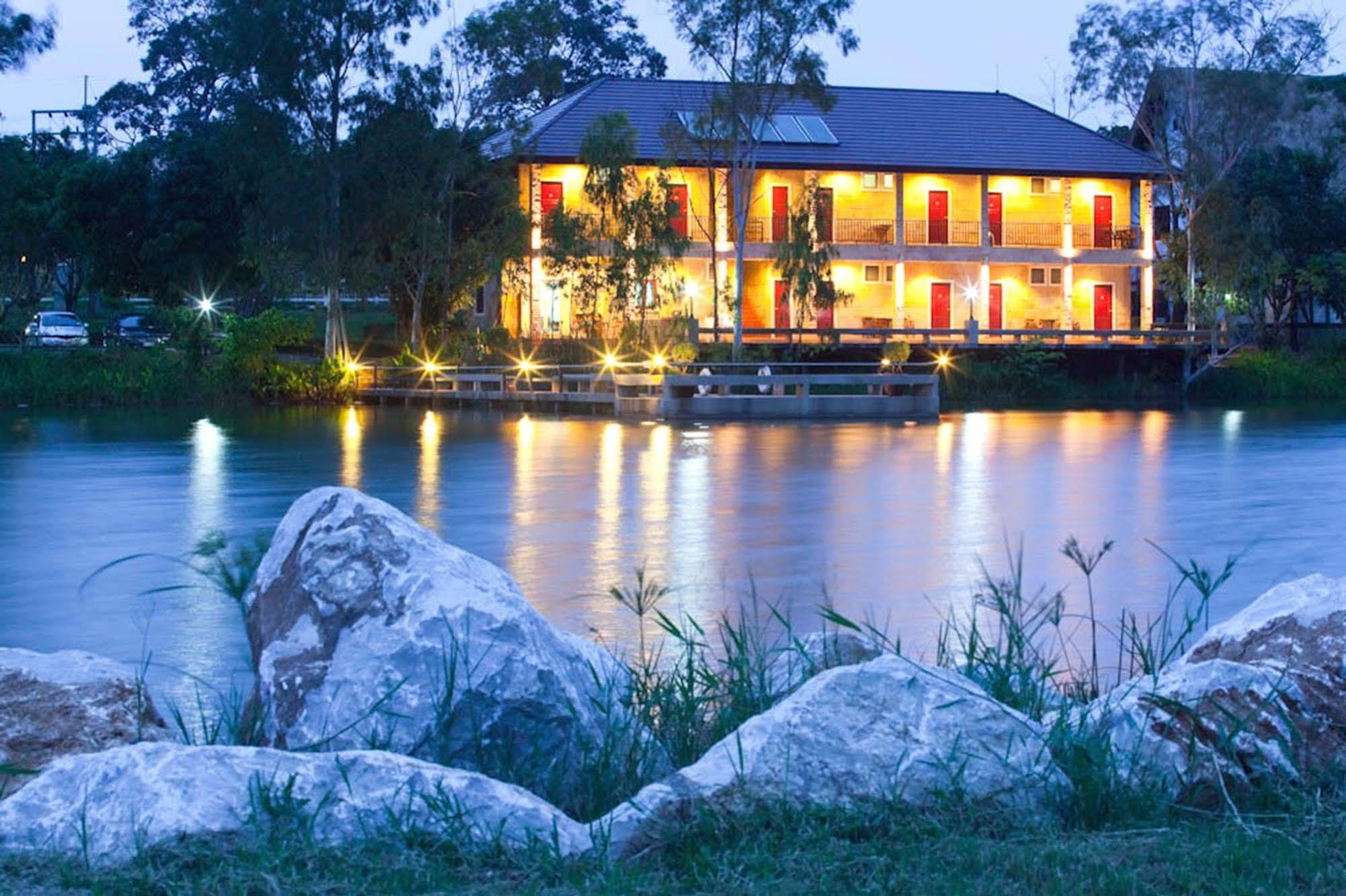 Hotel Chateau De Khaoyai & Pakchong