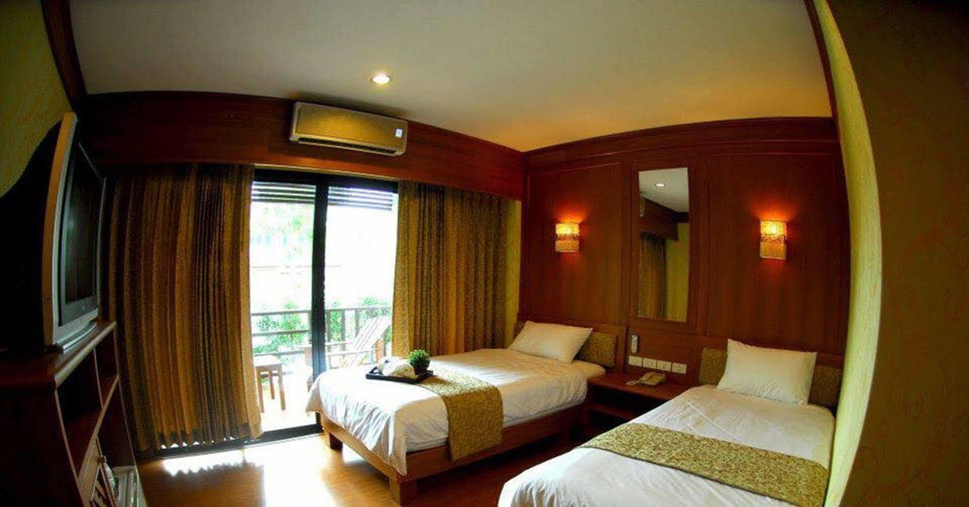 Hotel La Playa Boutique 3*