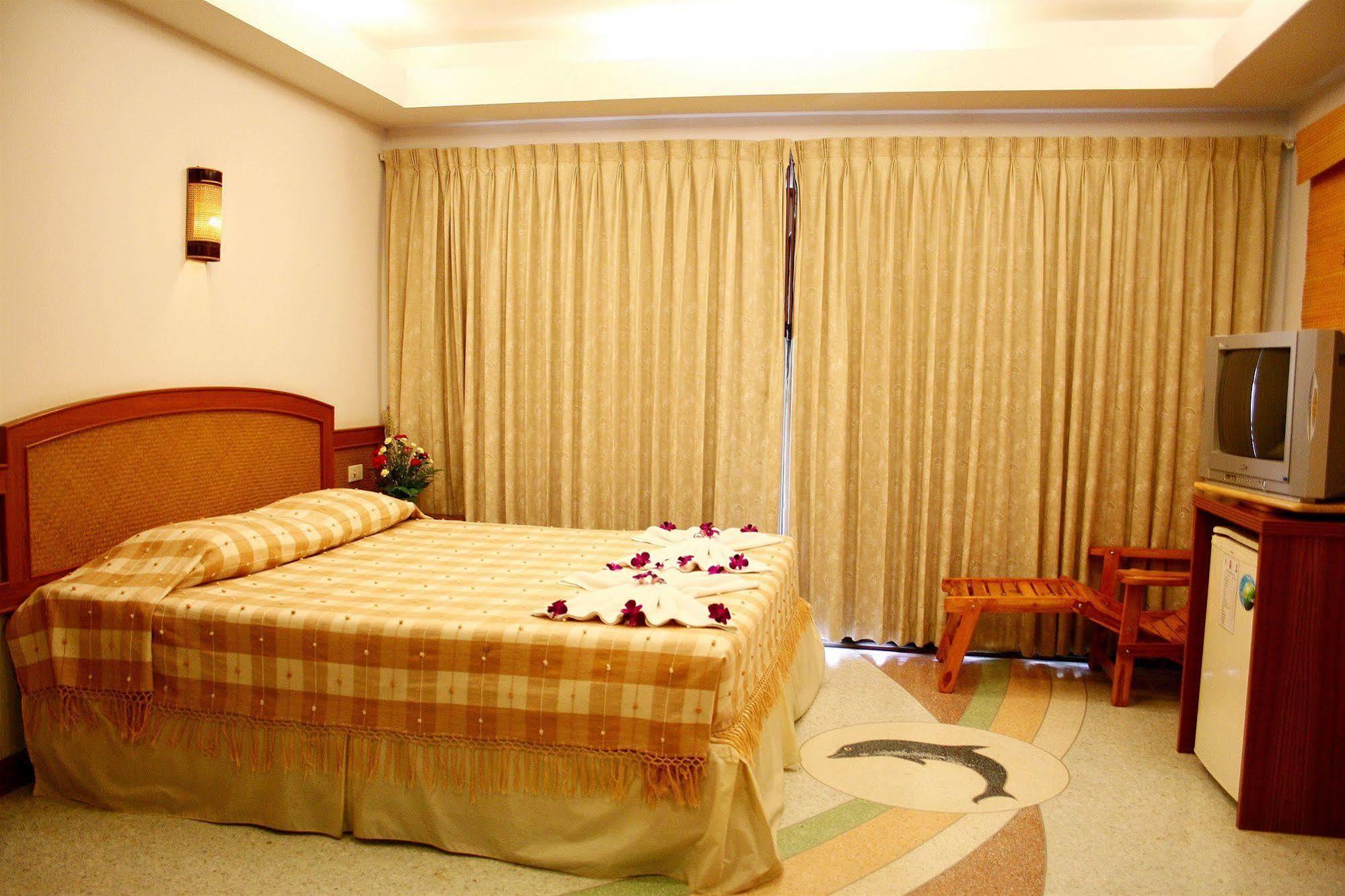 Phranang Place- Sha Extra Hotel 3*