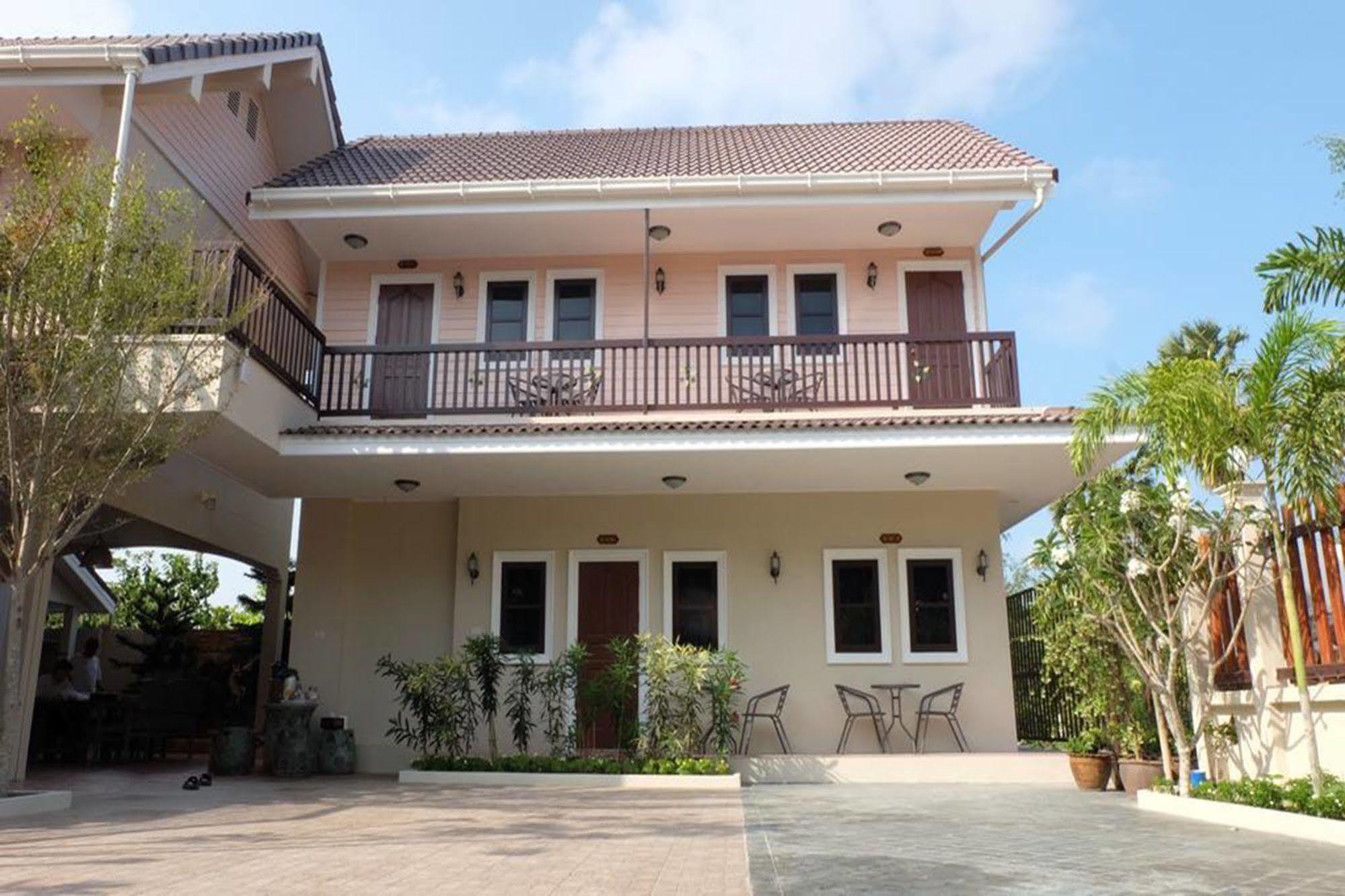 Nasuk House Homestay
