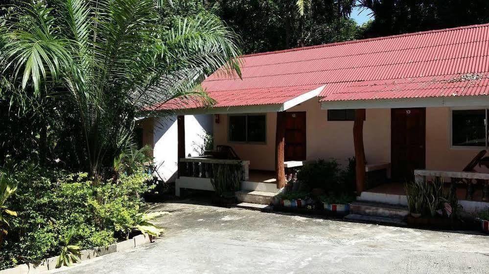 Subtawee 2* Surat Thani