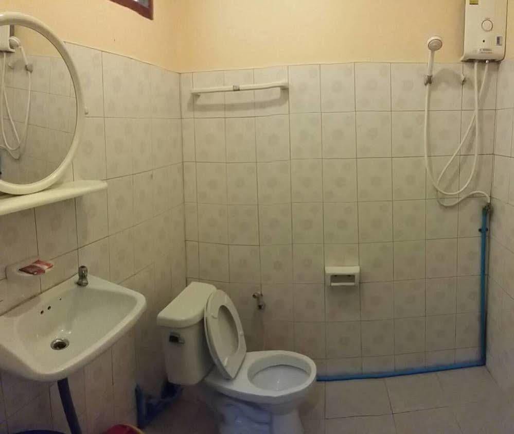 Hotel Subtawee Surat Thani
