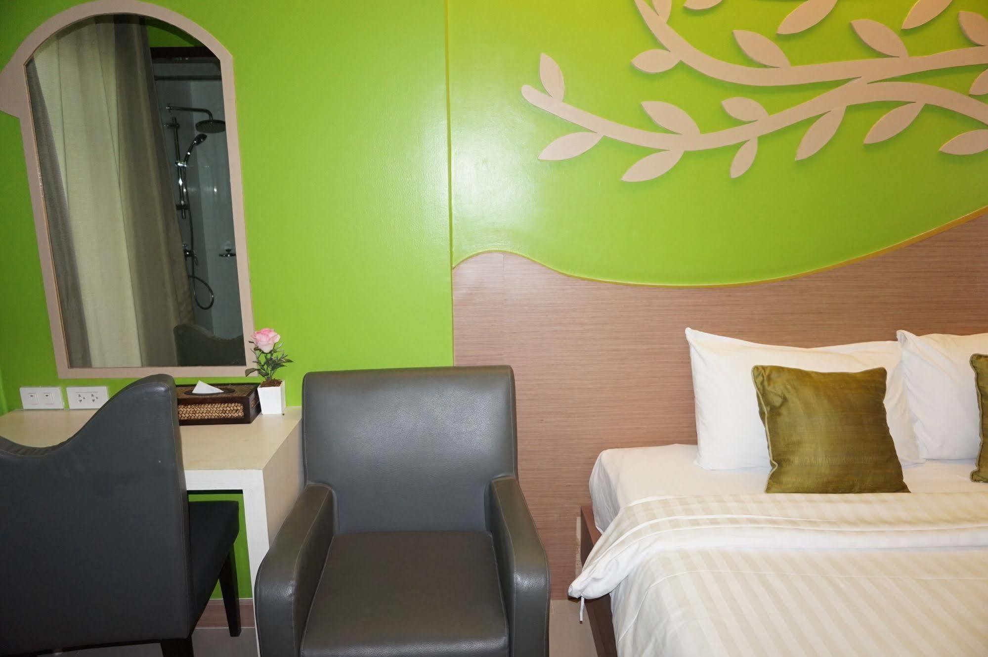 Hotel Sf Biz
