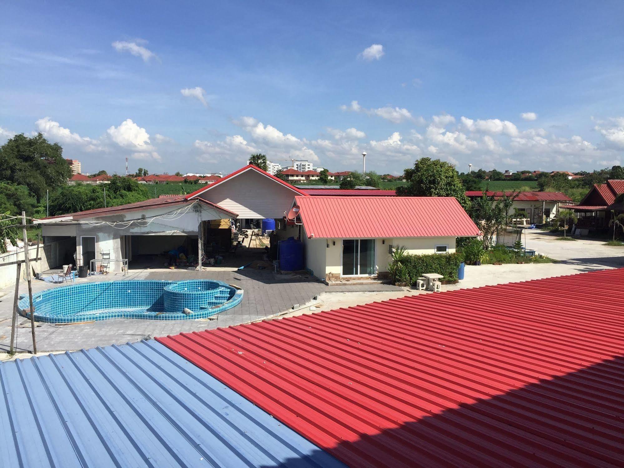 Holiday park Baan Kaew Ruen Kwan 2*