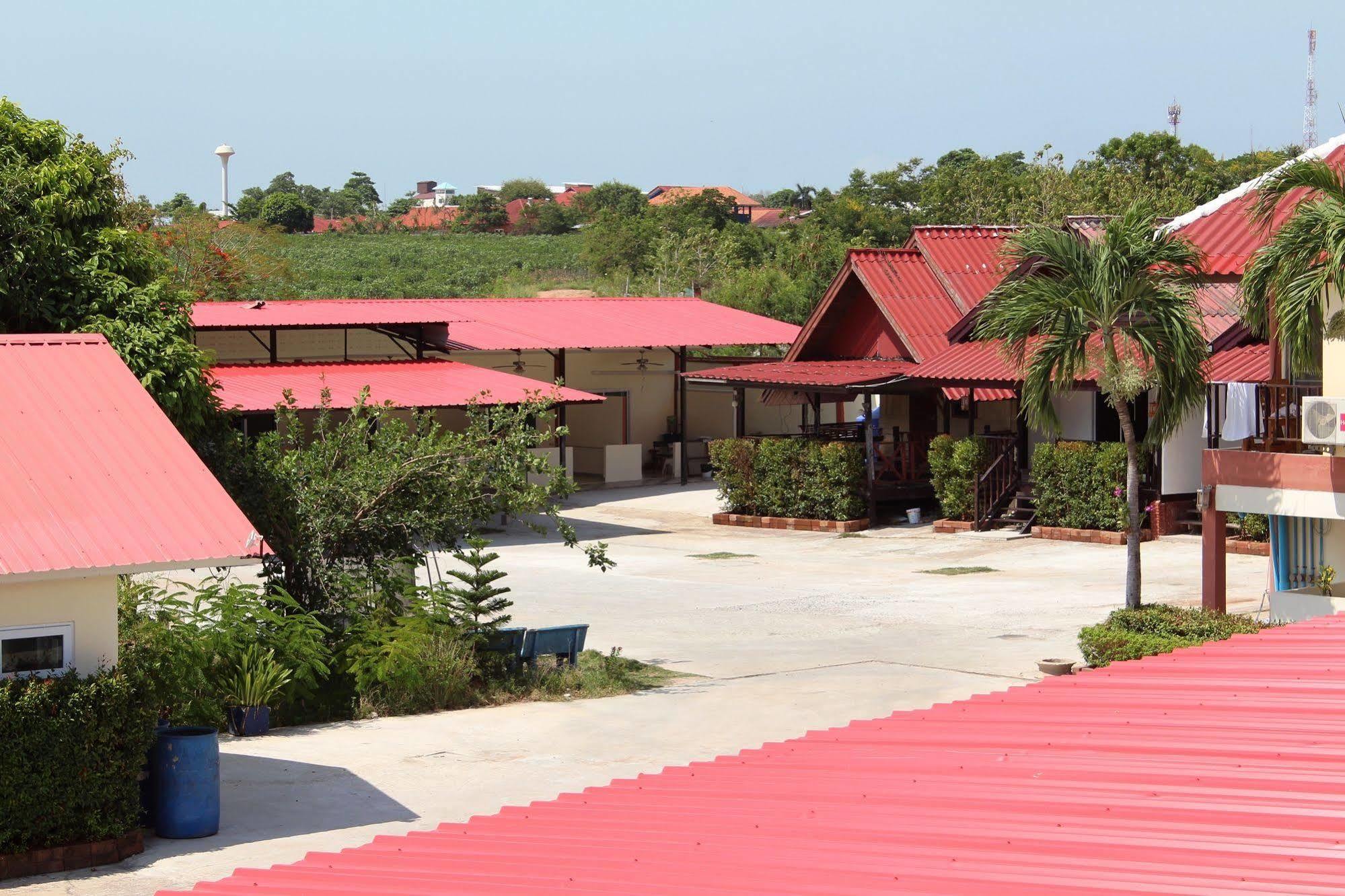 Baan Kaew Ruen Kwan Holiday park