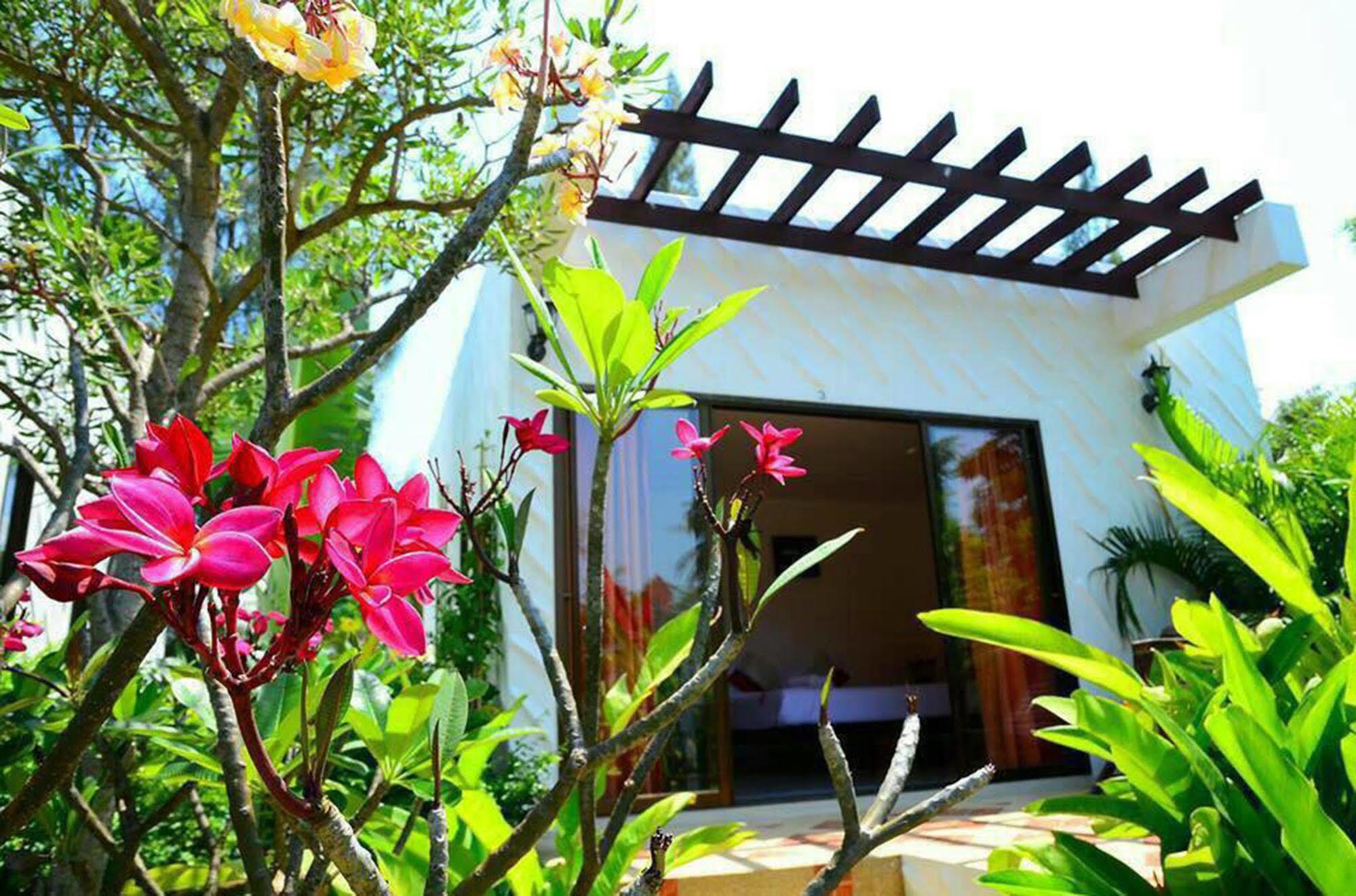 Pranburi Cabana Resort 3*