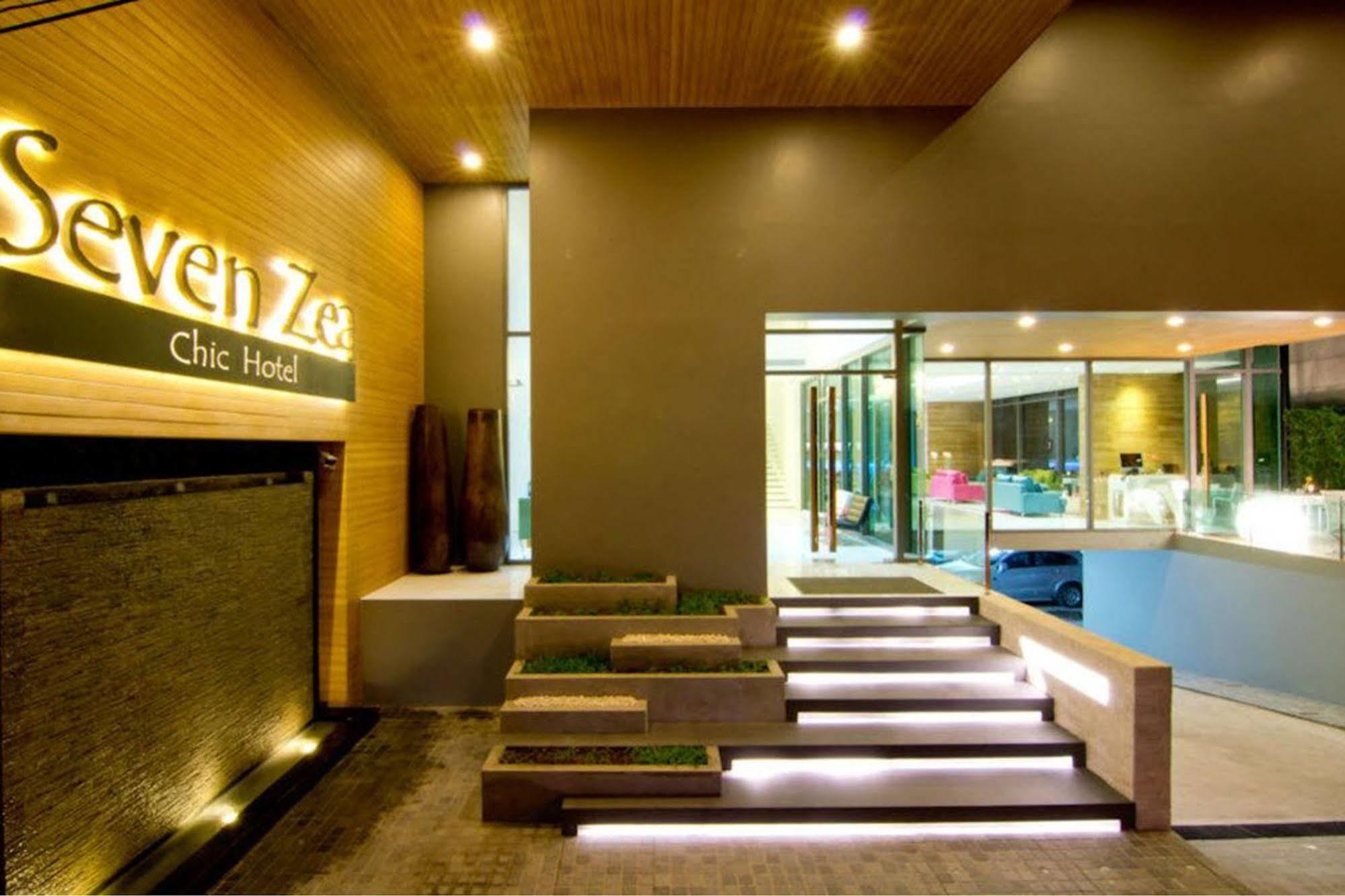 Hotel Seven Zea Chic
