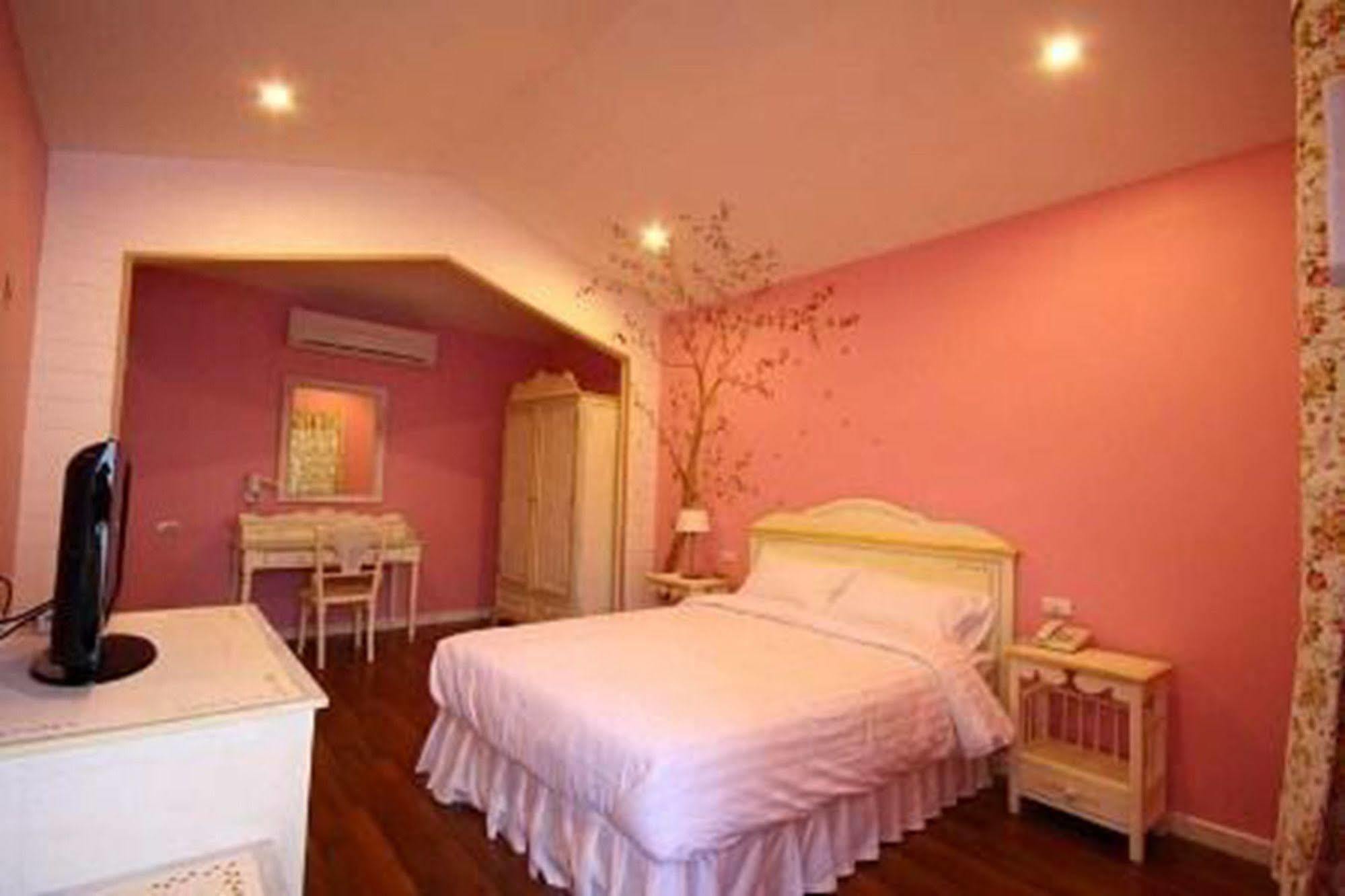 Oberry Hotel 3*