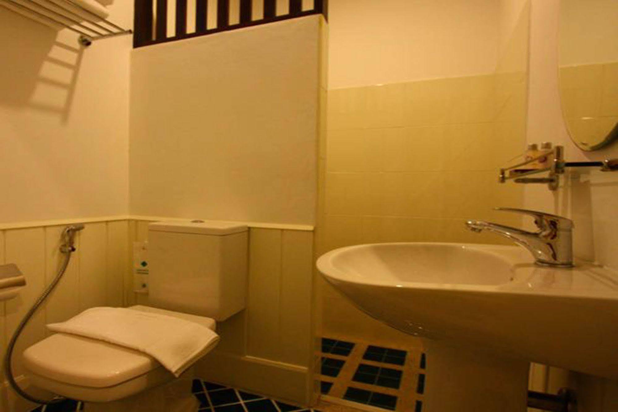 Oberry Hotel 3*