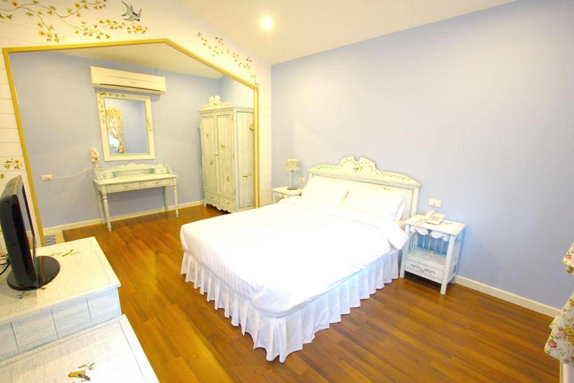 Oberry Hotel 3*