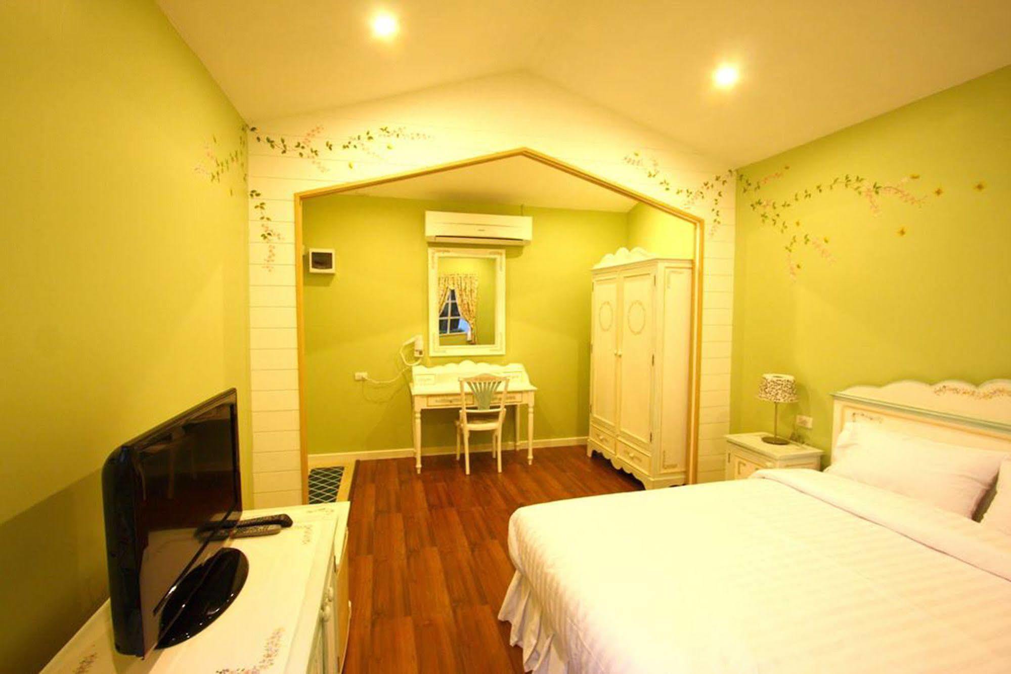 Oberry Hotel 3*