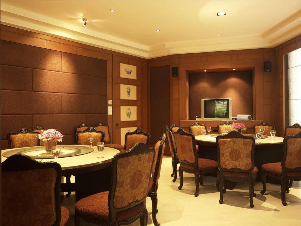Siam Society And Resort 3*