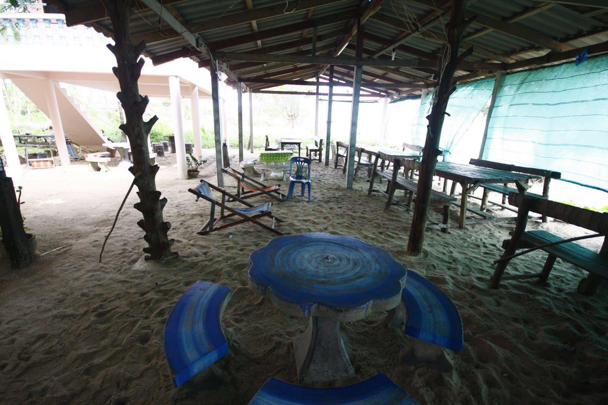 Chaiwat * Laem Sing