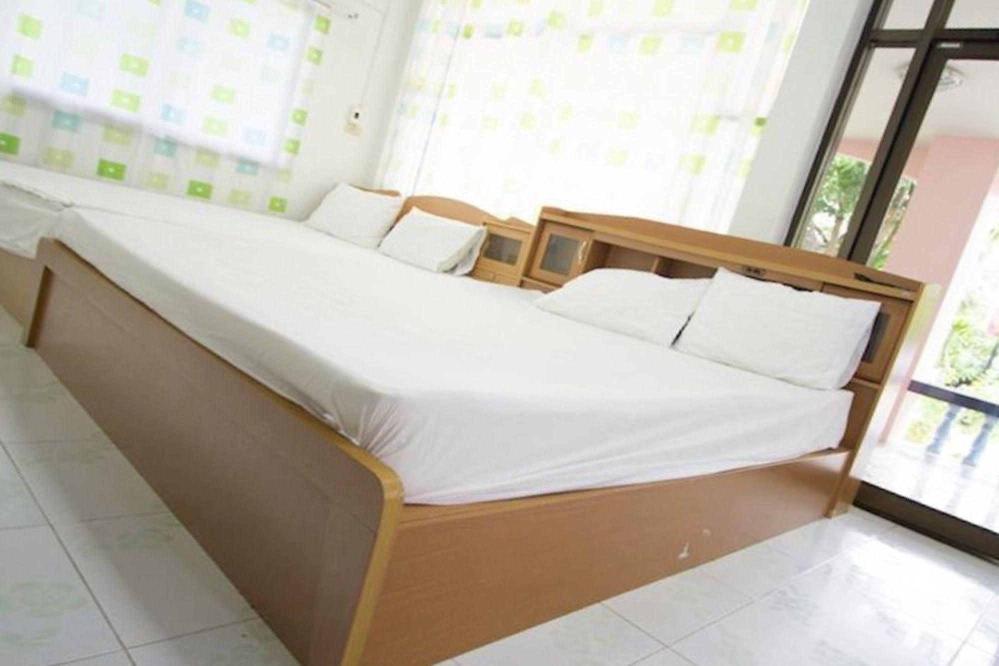 Chaiwat Resort