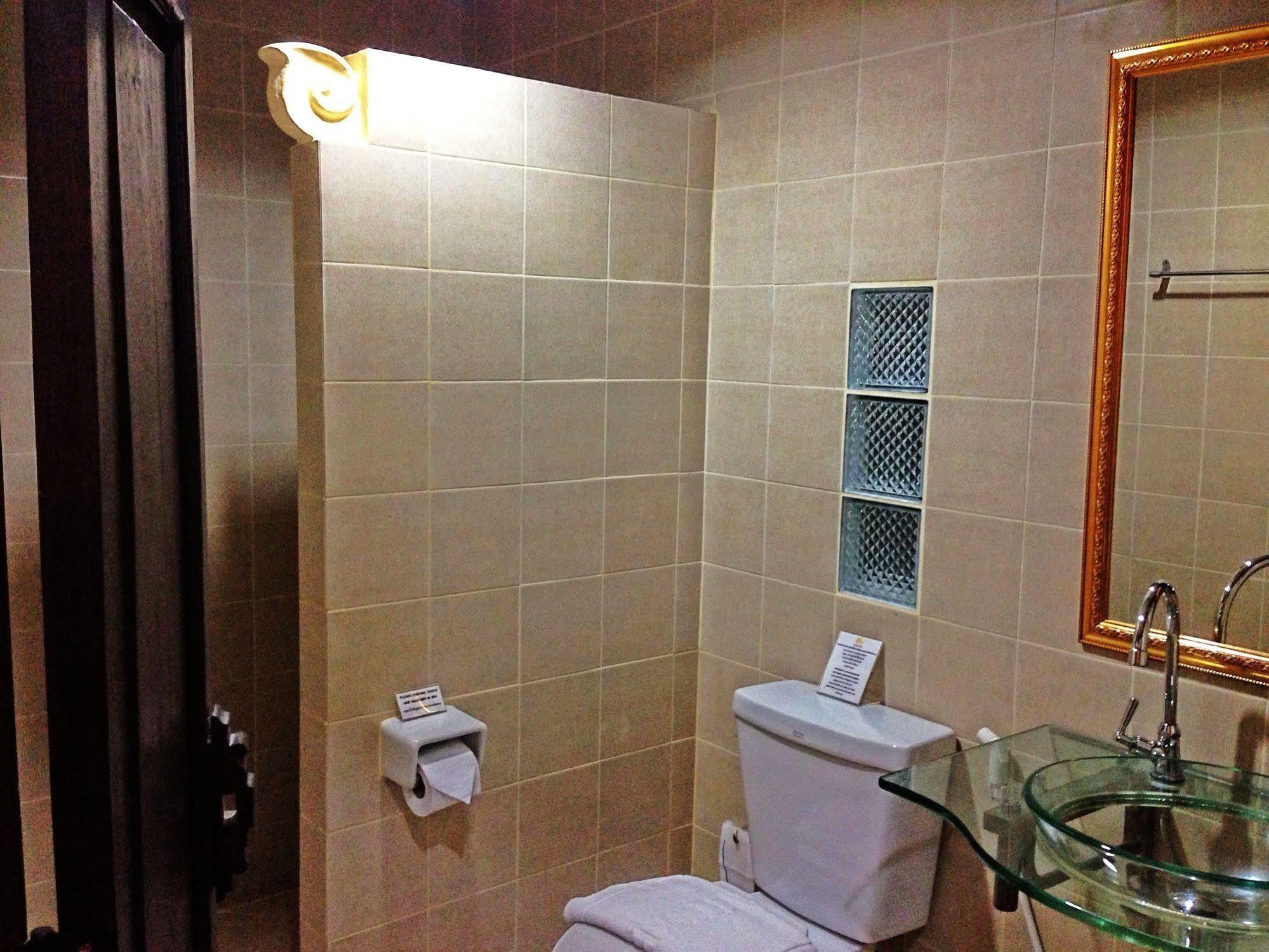 Na Thapae Hotel