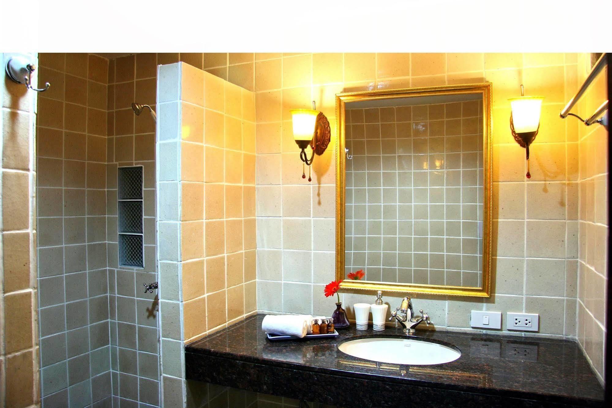 Hotel Na Thapae 3*