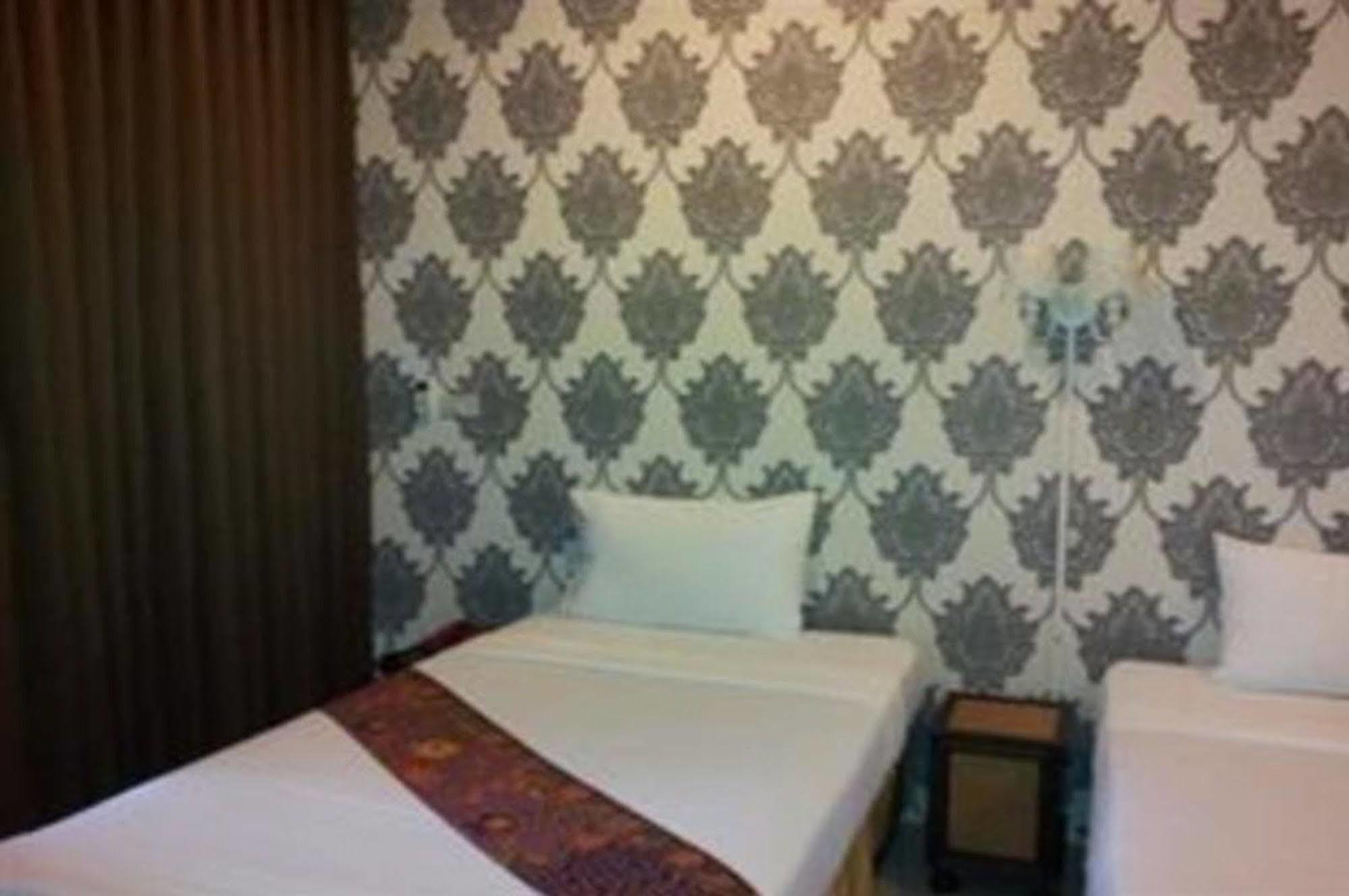 Chanapol Mansion Yai Hotel 3*