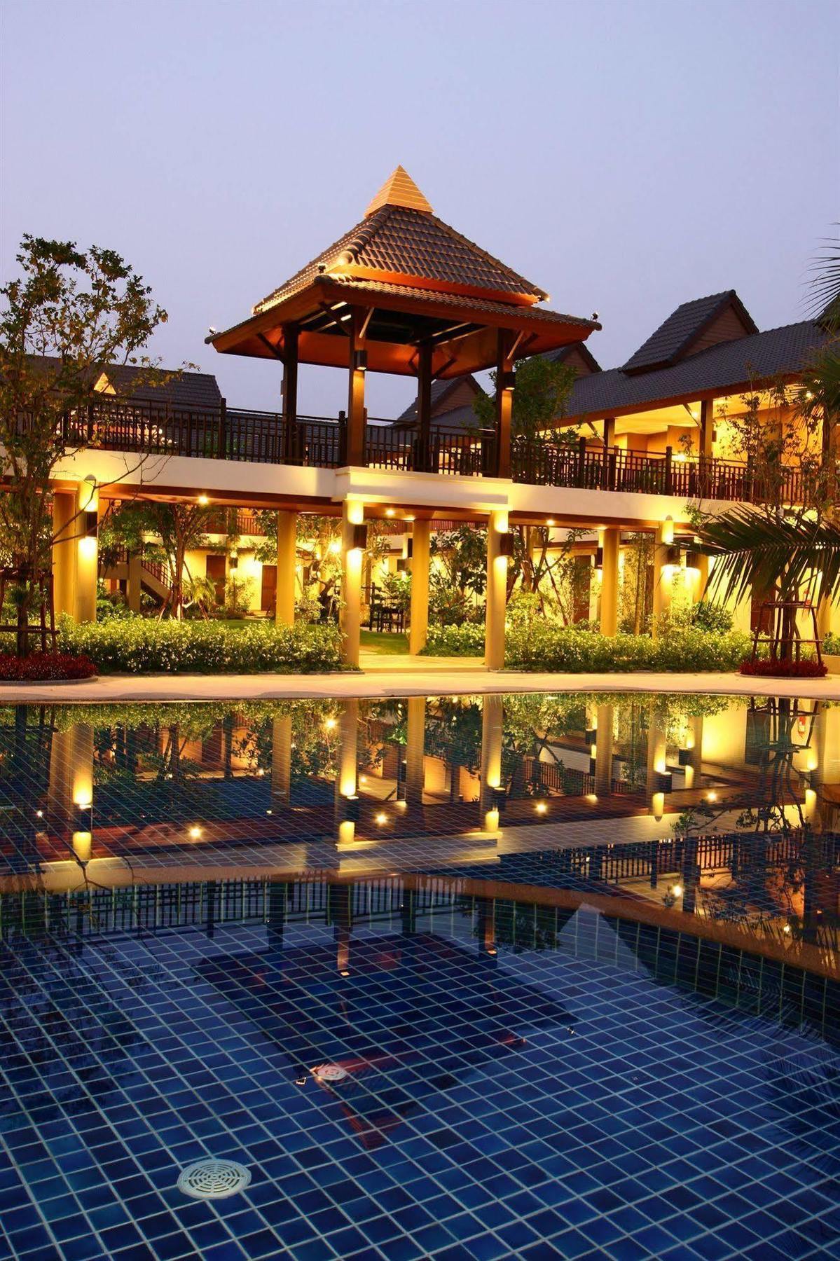 Mae Jo Golf & 4* San Sai