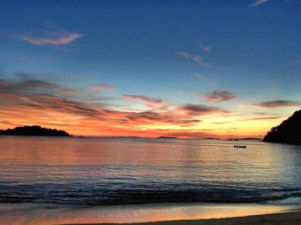 The Sun And Restaurant Koh Phayam