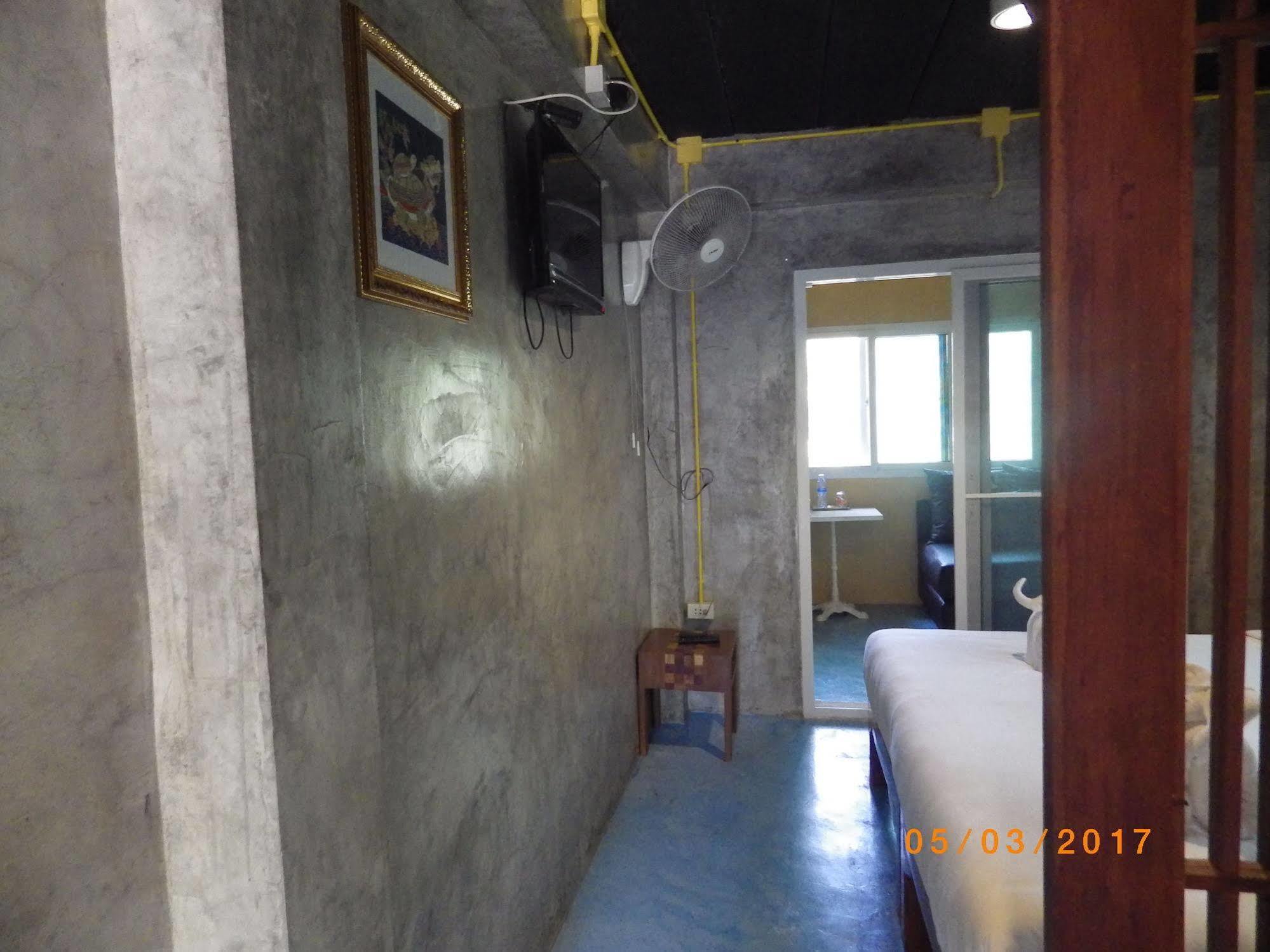 The Sun And Restaurant Koh Phayam